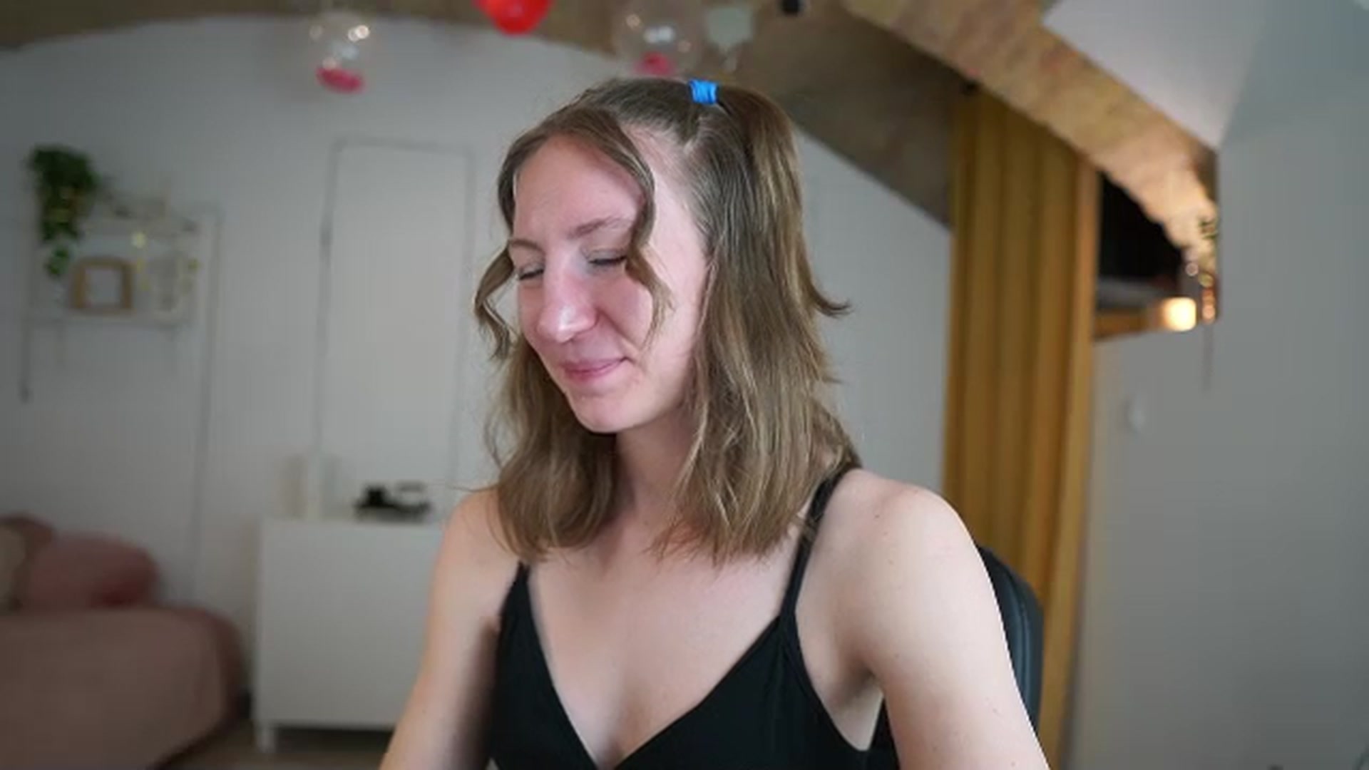 Gallery image thumbnail from Samantha_Snt's myfreecams stream on, 03/15/2024, 17:12 image 11 of 20