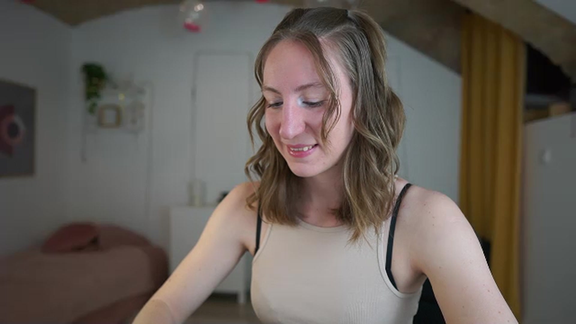 Gallery image thumbnail from Samantha_Snt's myfreecams stream on, 03/26/2024, 09:21 image 11 of 20