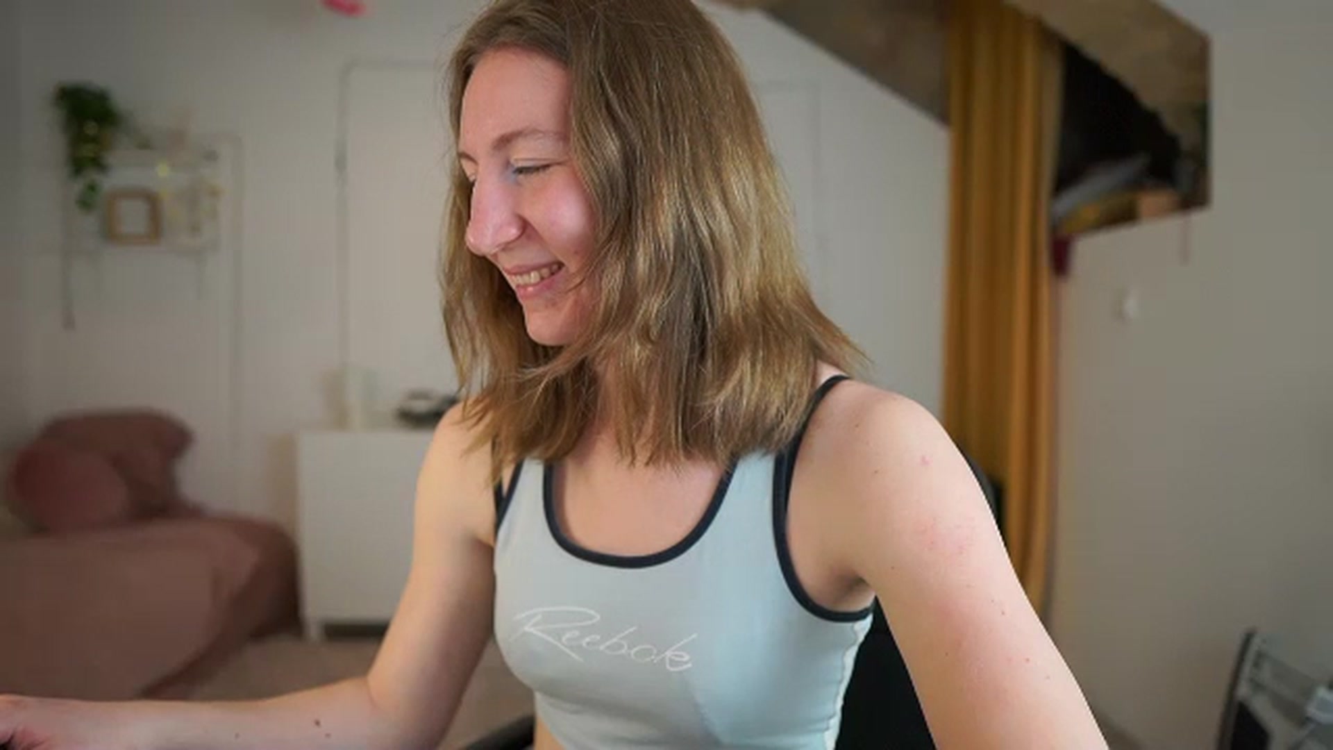 Gallery image thumbnail from Samantha_Snt's myfreecams stream on, 03/29/2024, 15:21 image 14 of 20