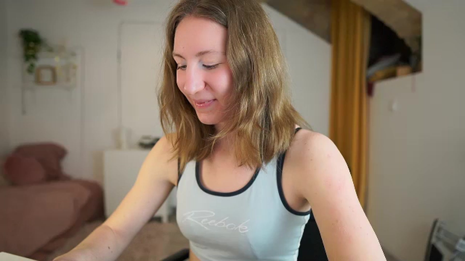 Gallery image thumbnail from Samantha_Snt's myfreecams stream on, 03/29/2024, 15:21 image 13 of 20