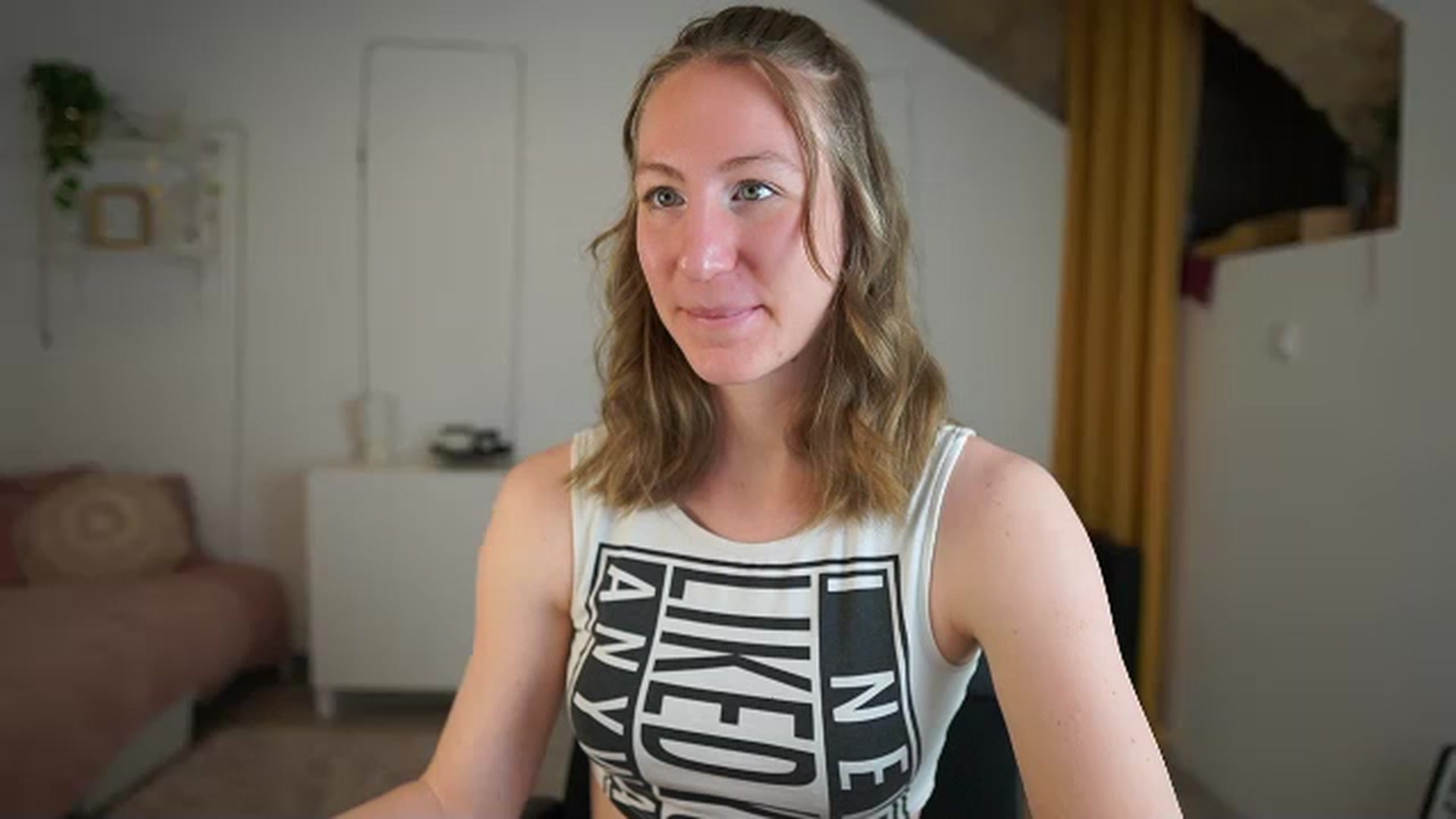 Gallery image thumbnail from Samantha_Snt's myfreecams stream on, 04/04/2024, 10:51 image 1 of 20
