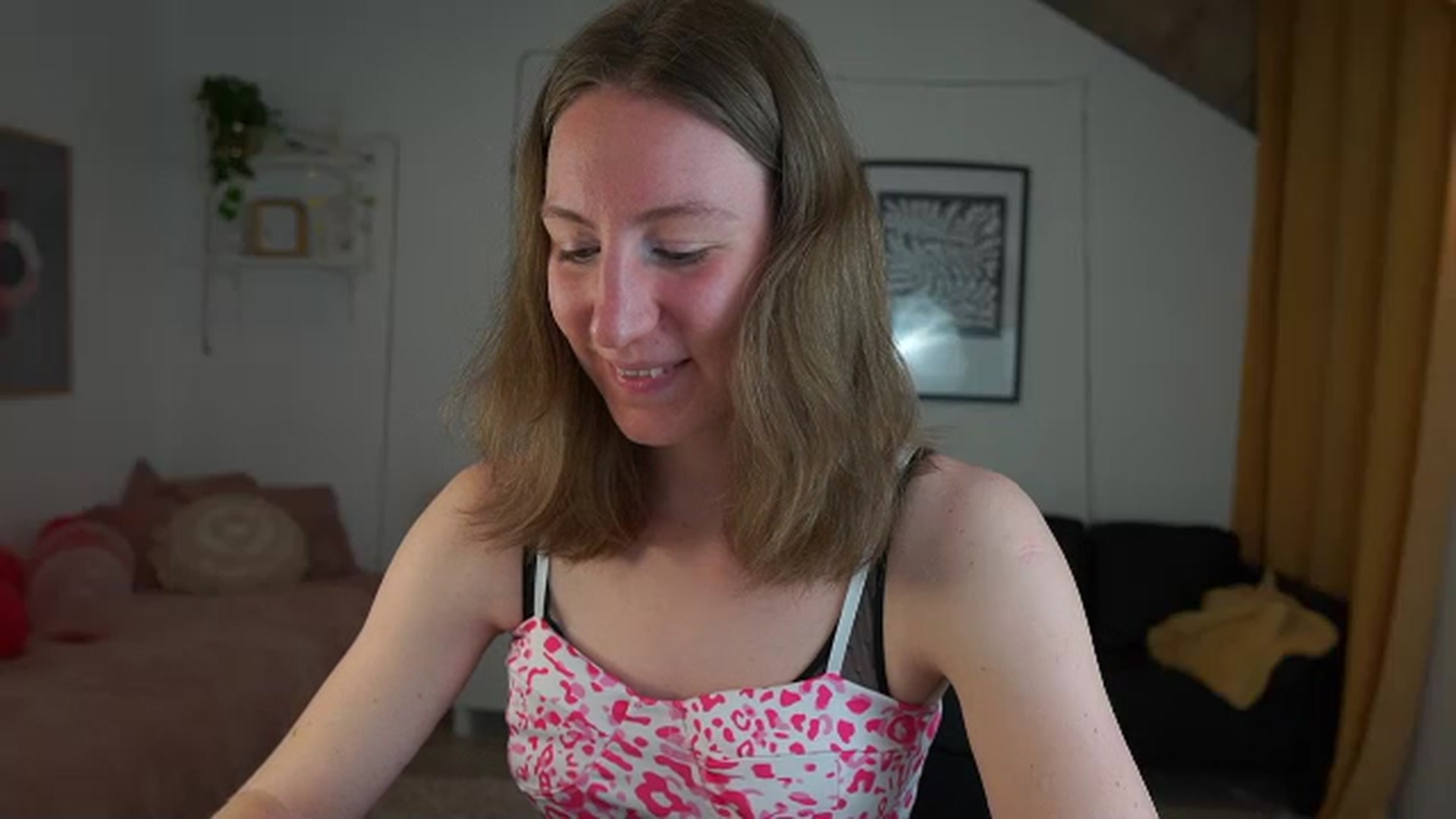 Gallery image thumbnail from Samantha_Snt's myfreecams stream on, 04/07/2024, 11:29 image 11 of 20
