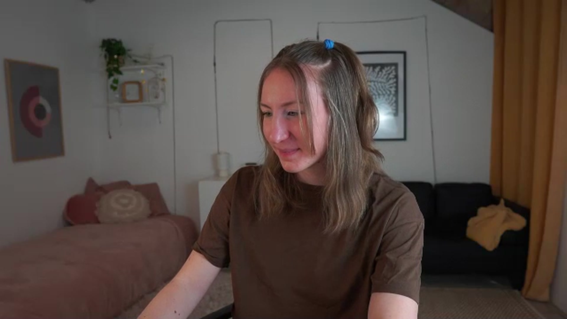 Gallery image thumbnail from Samantha_Snt's myfreecams stream on, 04/10/2024, 12:18 image 16 of 20
