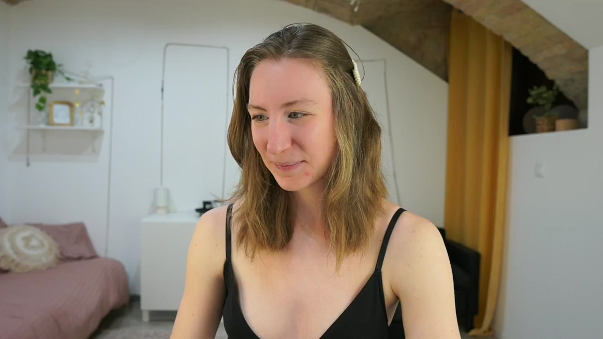 Gallery image thumbnail from Samantha_Snt's myfreecams stream on, 05/04/2024, 11:19 image 5 of 20