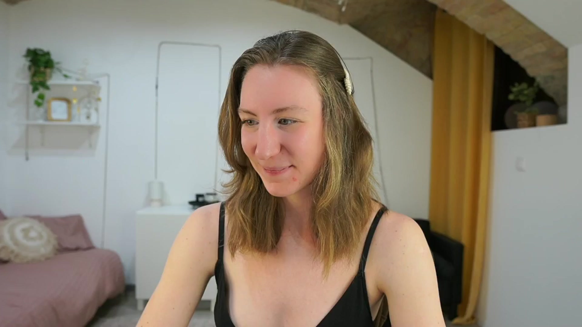 Gallery image thumbnail from Samantha_Snt's myfreecams stream on, 05/04/2024, 11:19 image 20 of 20