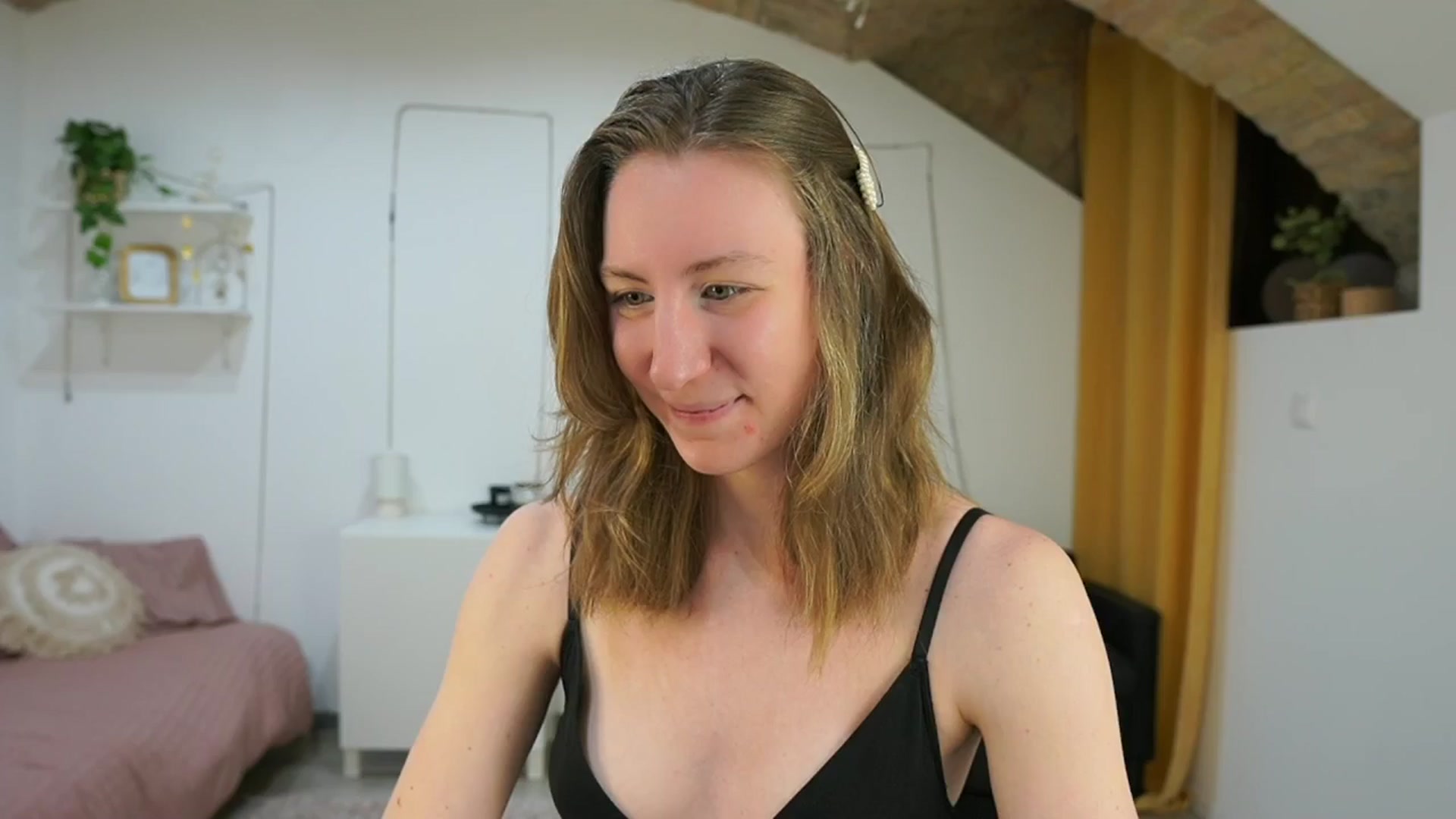 Gallery image thumbnail from Samantha_Snt's myfreecams stream on, 05/04/2024, 11:19 image 15 of 20