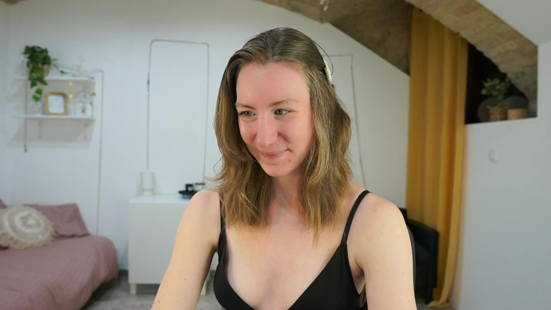 Gallery image thumbnail from Samantha_Snt's myfreecams stream on, 05/04/2024, 11:19 image 8 of 20
