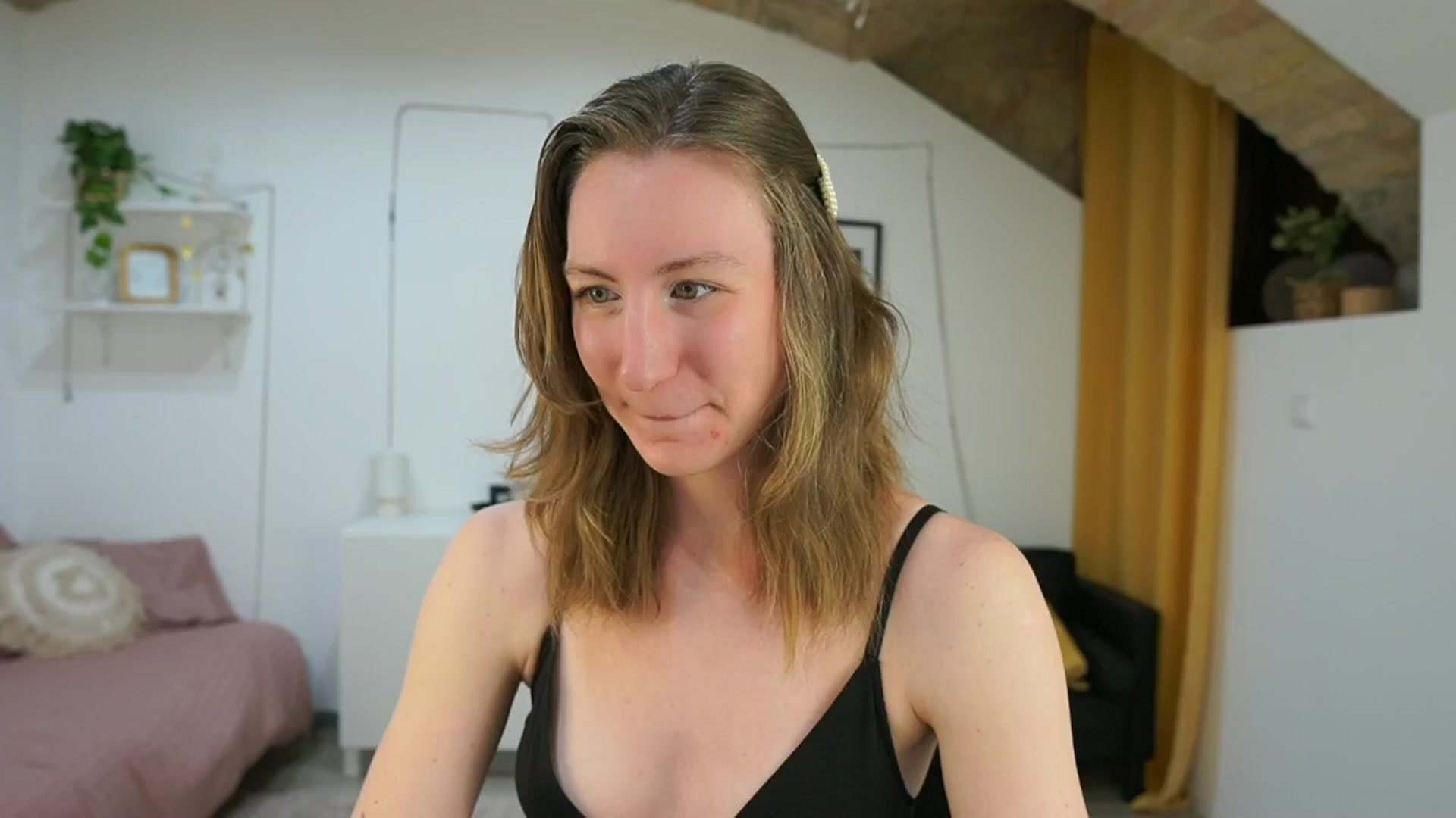 Gallery image thumbnail from Samantha_Snt's myfreecams stream on, 05/04/2024, 12:13 image 3 of 20