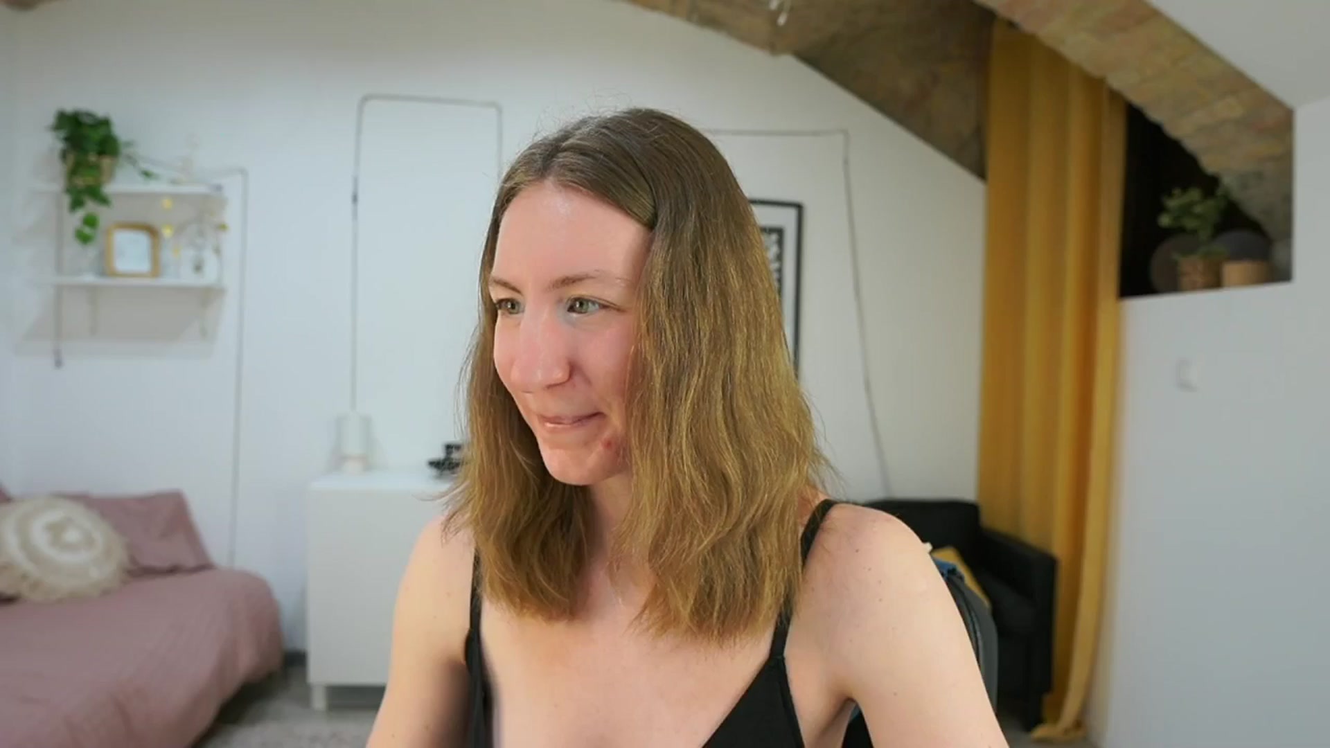 Gallery image thumbnail from Samantha_Snt's myfreecams stream on, 05/05/2024, 10:56 image 18 of 20