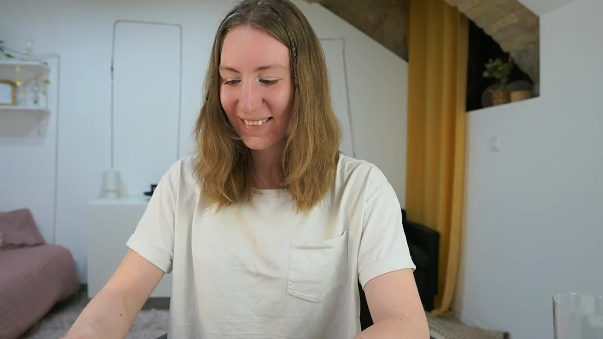 Gallery image thumbnail from Samantha_Snt's myfreecams stream on, 05/06/2024, 12:22 image 20 of 20
