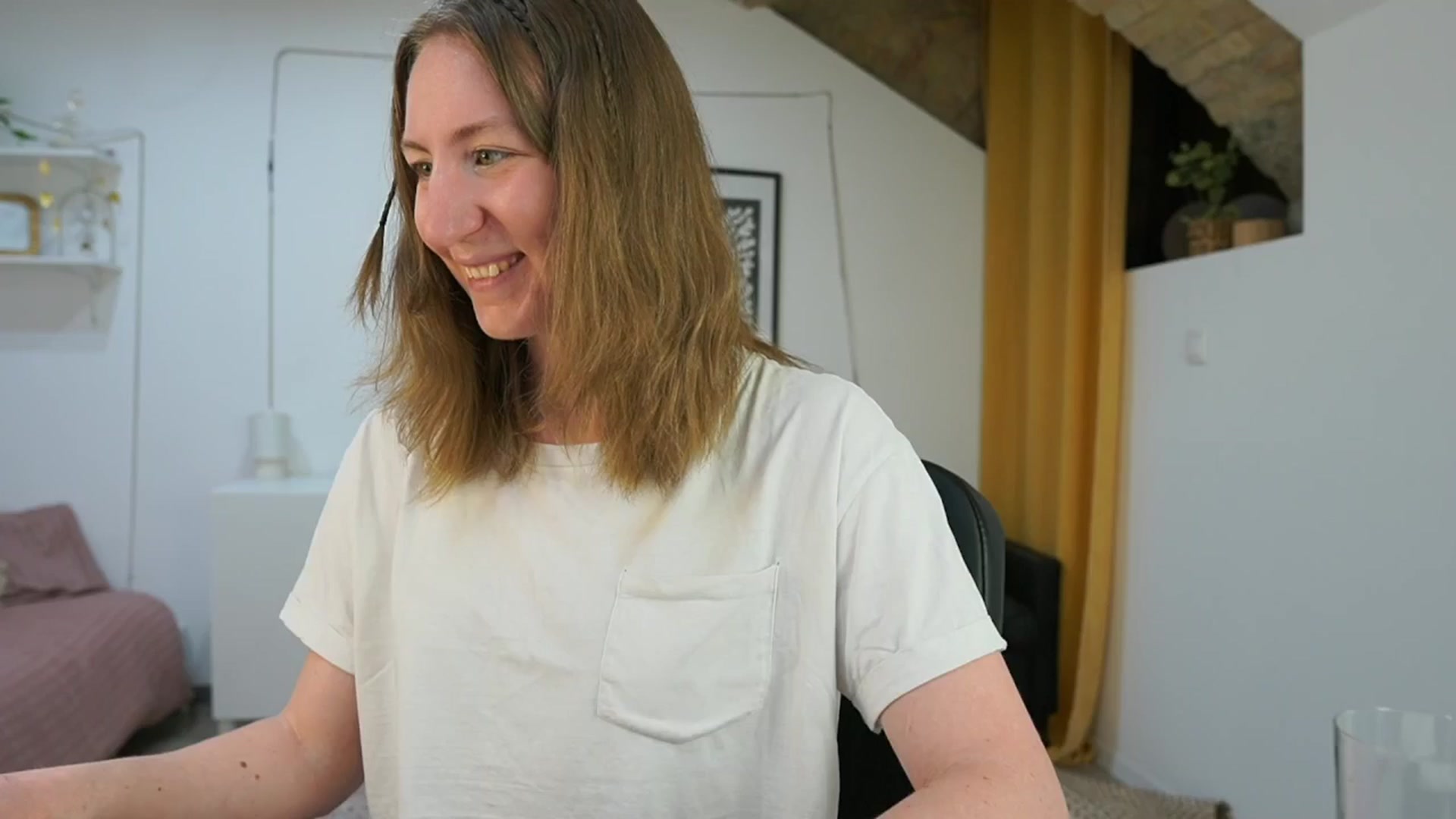 Gallery image thumbnail from Samantha_Snt's myfreecams stream on, 05/06/2024, 12:54 image 11 of 20