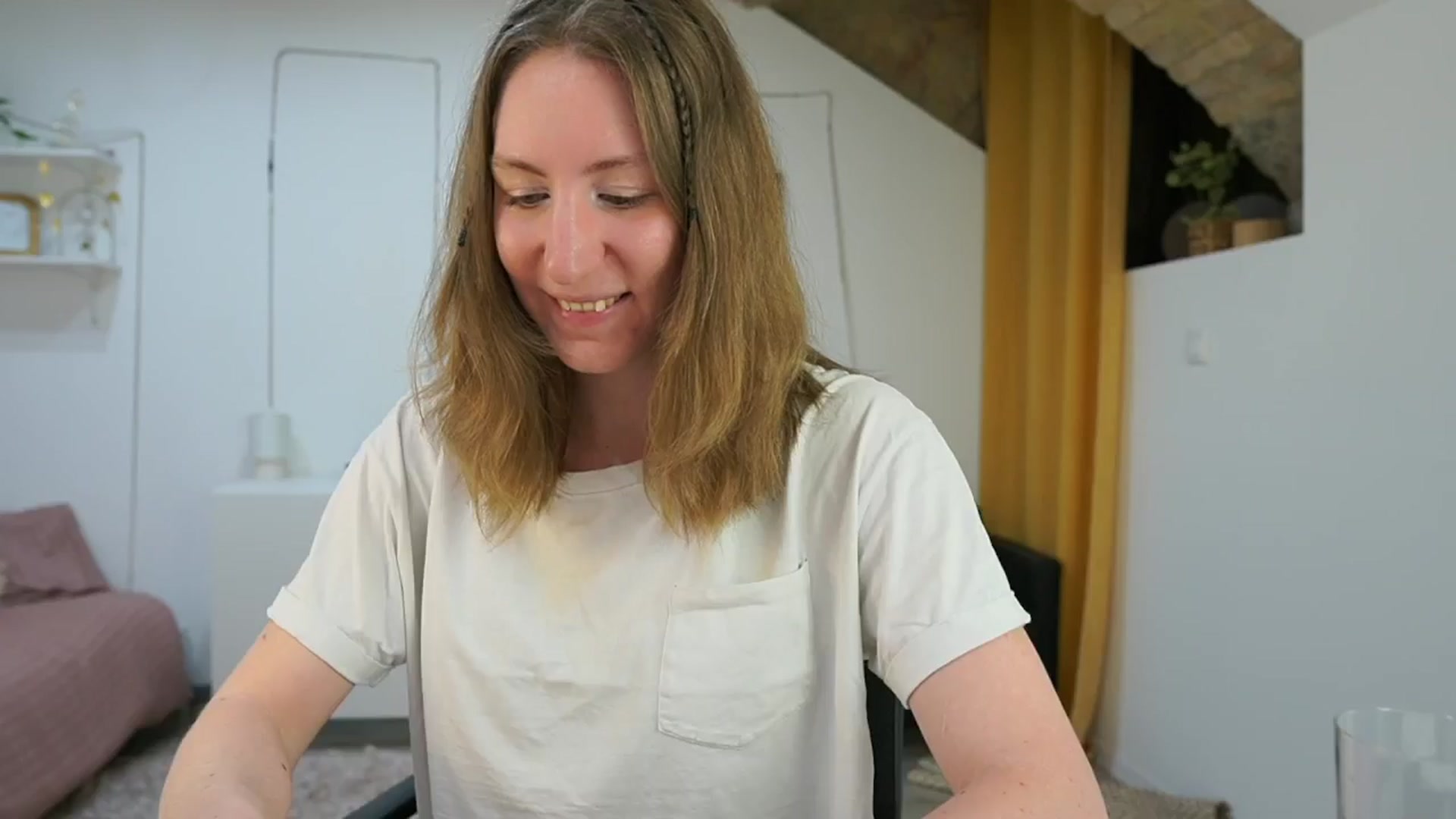 Gallery image thumbnail from Samantha_Snt's myfreecams stream on, 05/06/2024, 12:54 image 3 of 20
