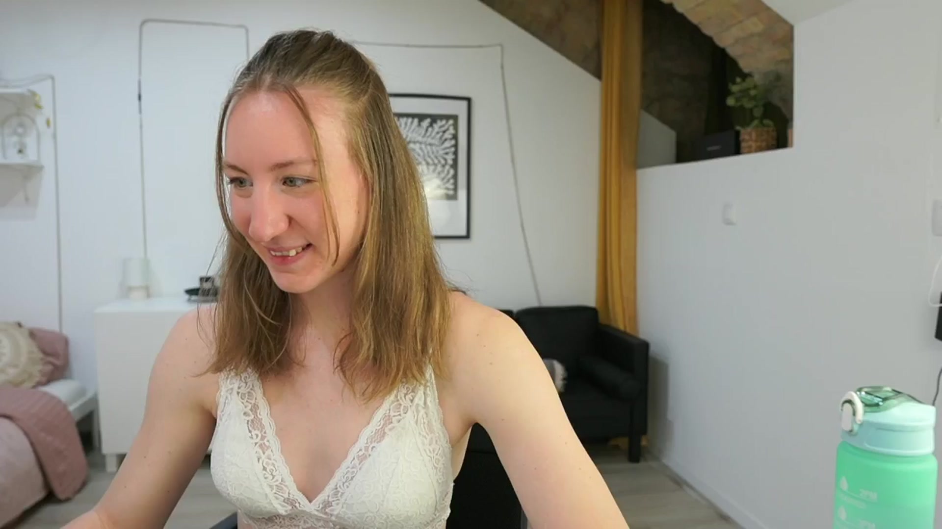 Gallery image thumbnail from Samantha_Snt's myfreecams stream on, 05/26/2024, 11:23 image 3 of 20