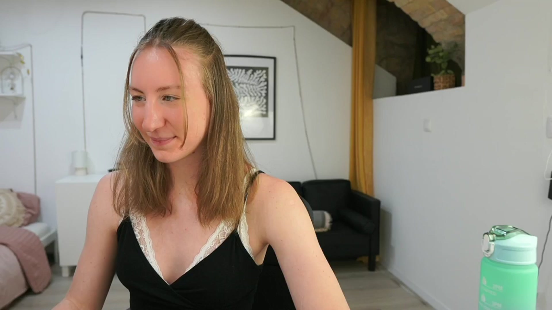 Gallery image thumbnail from Samantha_Snt's myfreecams stream on, 05/26/2024, 13:04 image 7 of 20