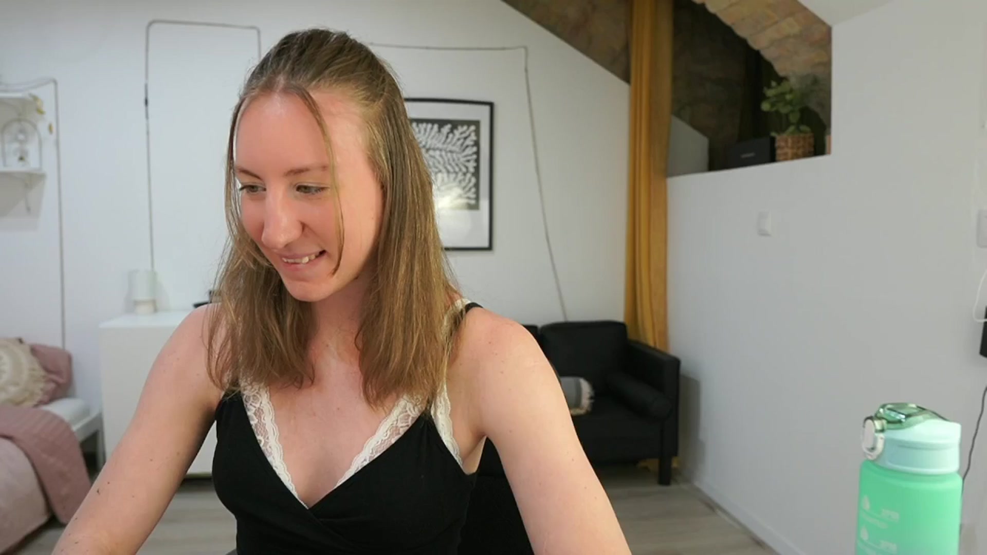 Gallery image thumbnail from Samantha_Snt's myfreecams stream on, 05/26/2024, 13:04 image 6 of 20