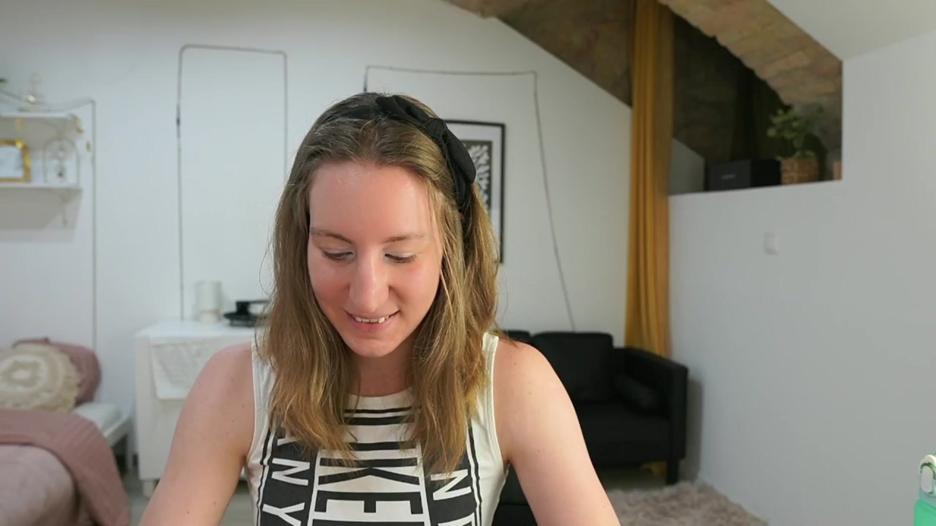 Gallery image thumbnail from Samantha_Snt's myfreecams stream on, 06/01/2024, 12:16 image 1 of 20