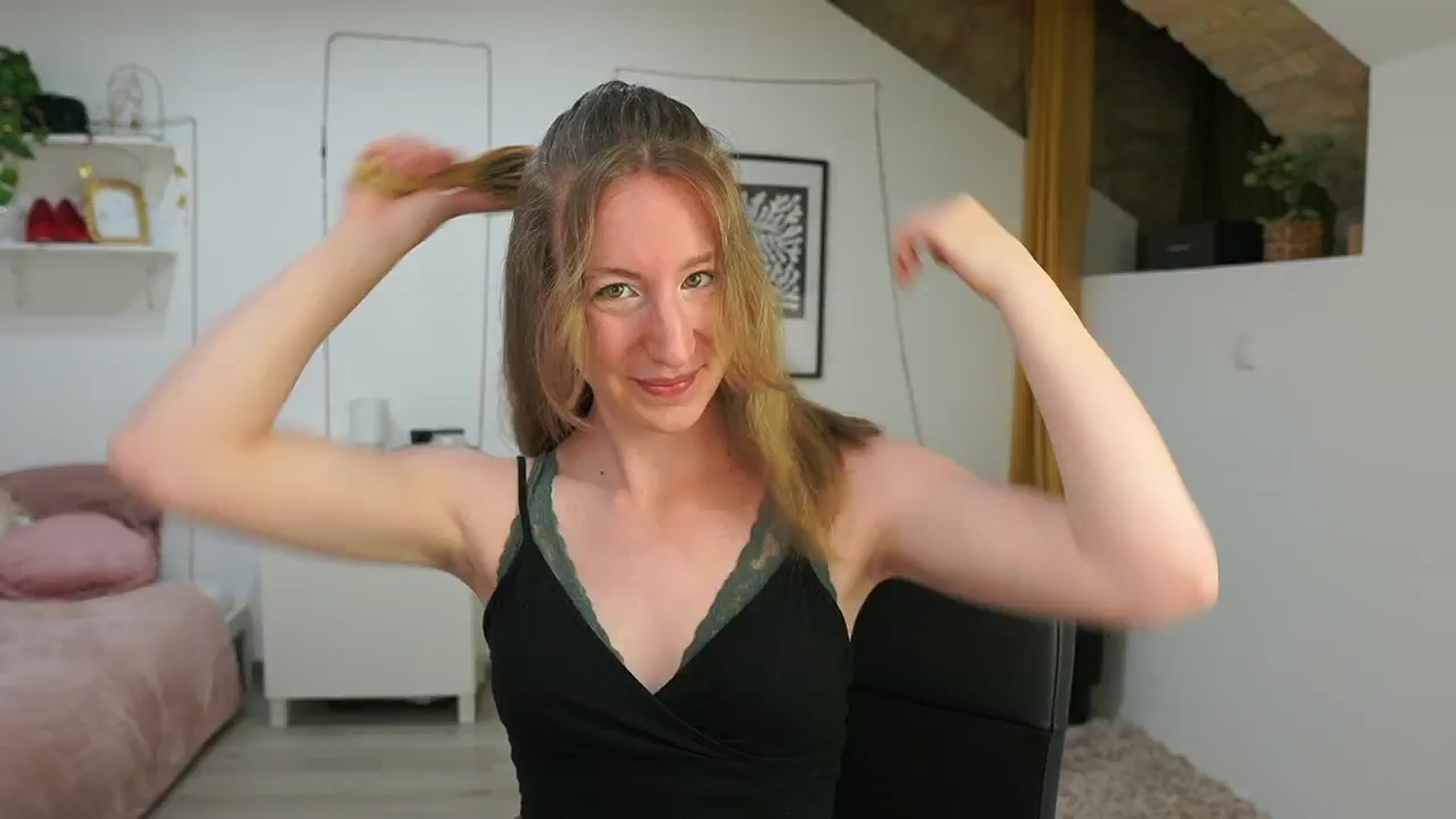 Gallery image thumbnail from Samantha_Snt's myfreecams stream on, 06/05/2024, 08:44 image 15 of 20