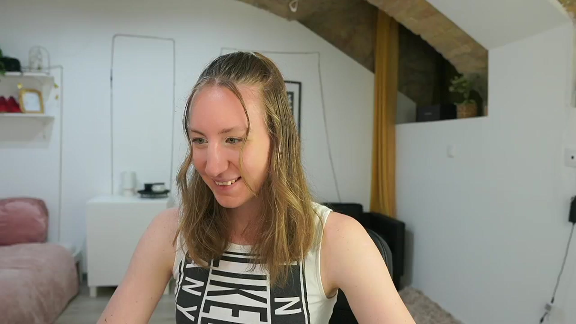 Gallery image thumbnail from Samantha_Snt's myfreecams stream on, 06/09/2024, 13:00 image 12 of 20