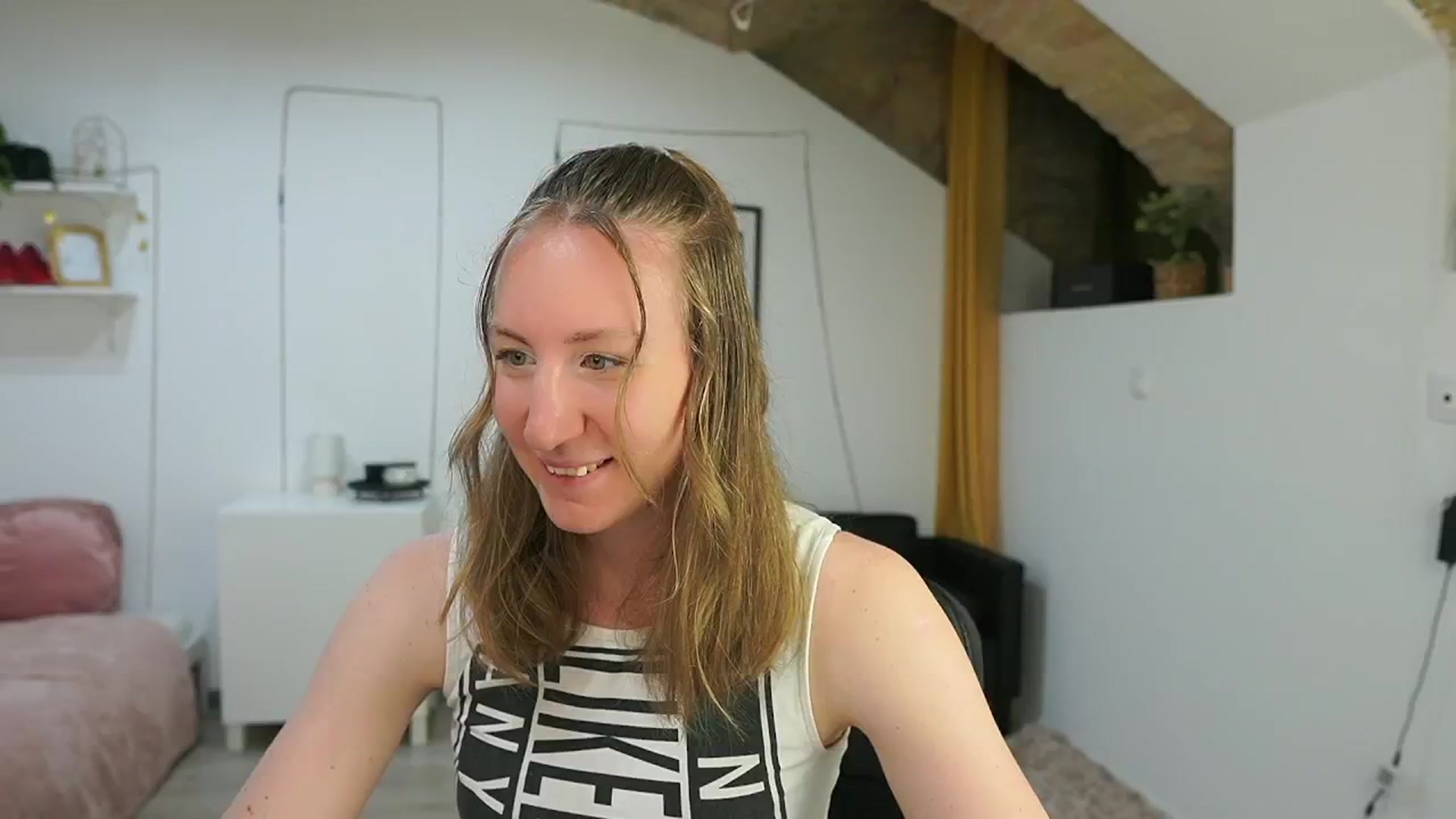 Gallery image thumbnail from Samantha_Snt's myfreecams stream on, 06/09/2024, 13:00 image 11 of 20