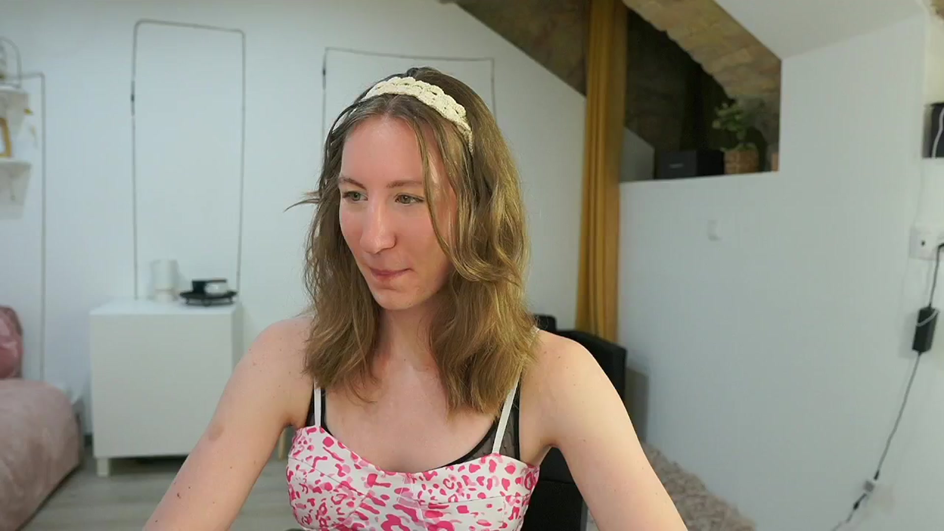 Gallery image thumbnail from Samantha_Snt's myfreecams stream on, 06/13/2024, 11:02 image 20 of 20
