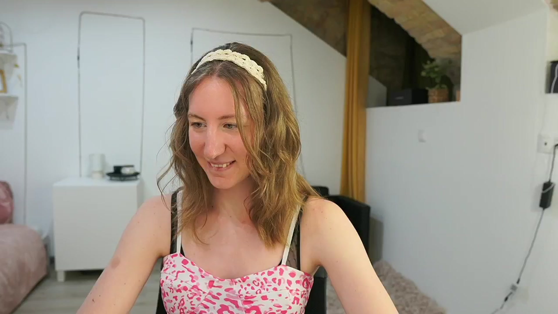 Gallery image thumbnail from Samantha_Snt's myfreecams stream on, 06/13/2024, 12:58 image 19 of 20