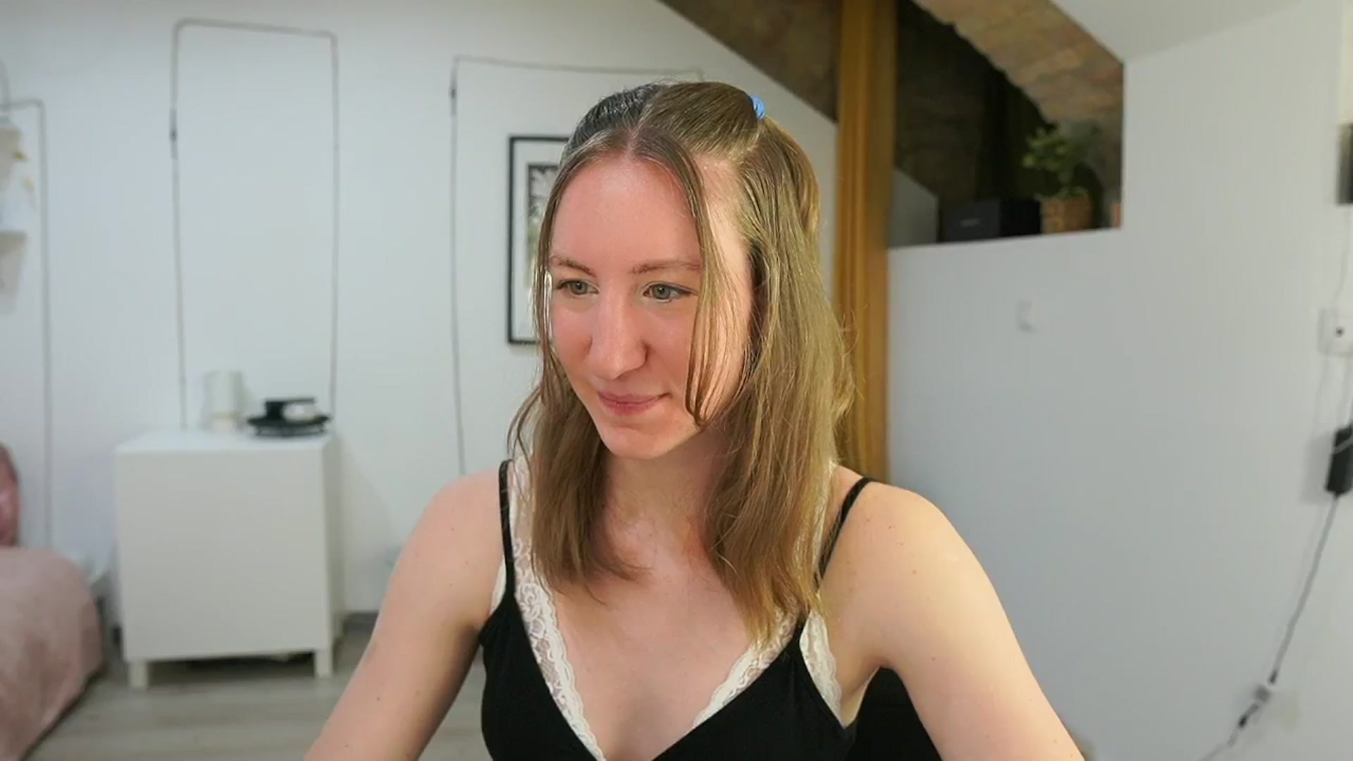 Gallery image thumbnail from Samantha_Snt's myfreecams stream on, 06/14/2024, 09:58 image 7 of 20