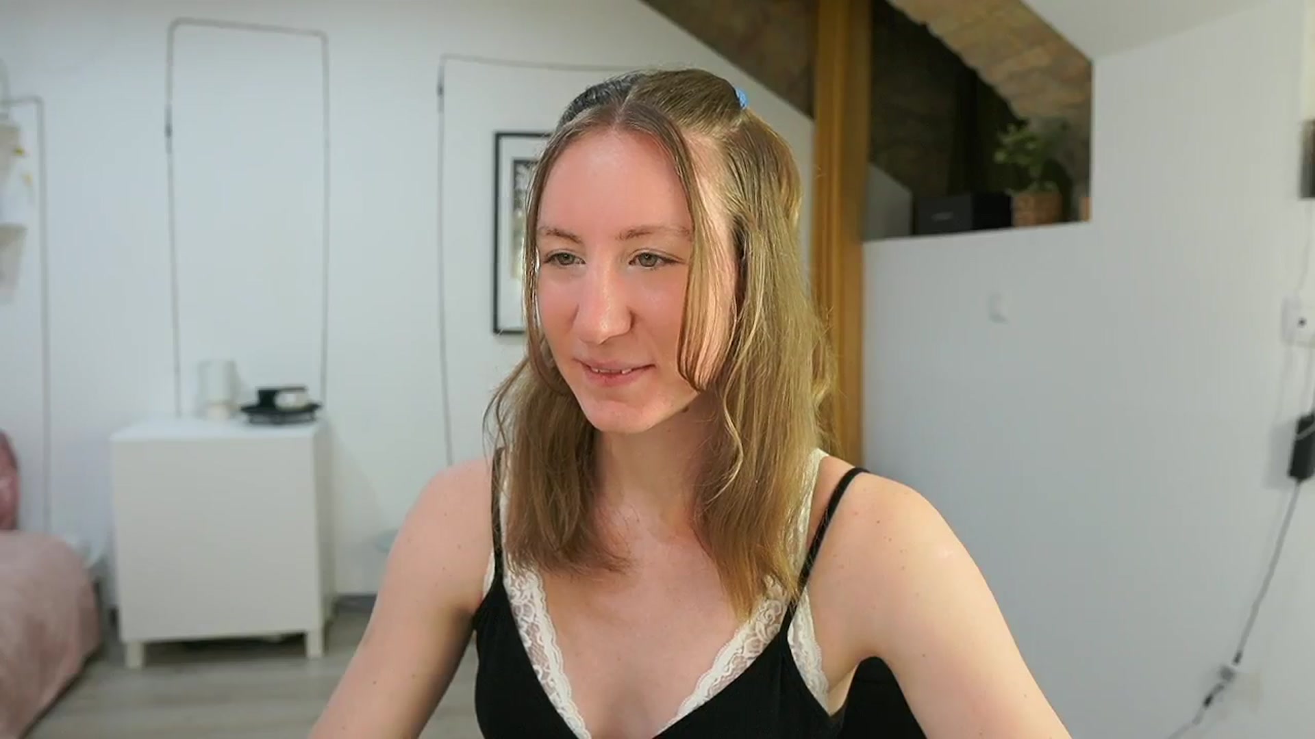 Gallery image thumbnail from Samantha_Snt's myfreecams stream on, 06/14/2024, 09:58 image 20 of 20