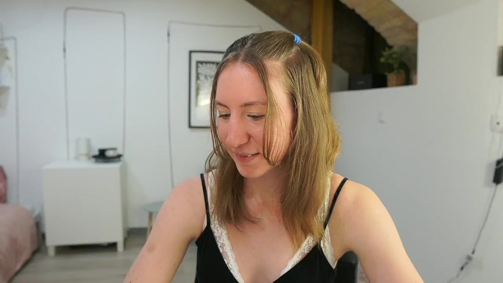 Gallery image thumbnail from Samantha_Snt's myfreecams stream on, 06/14/2024, 09:58 image 15 of 20