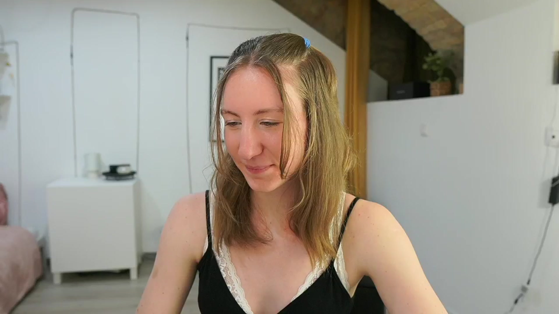 Gallery image thumbnail from Samantha_Snt's myfreecams stream on, 06/14/2024, 13:01 image 4 of 20