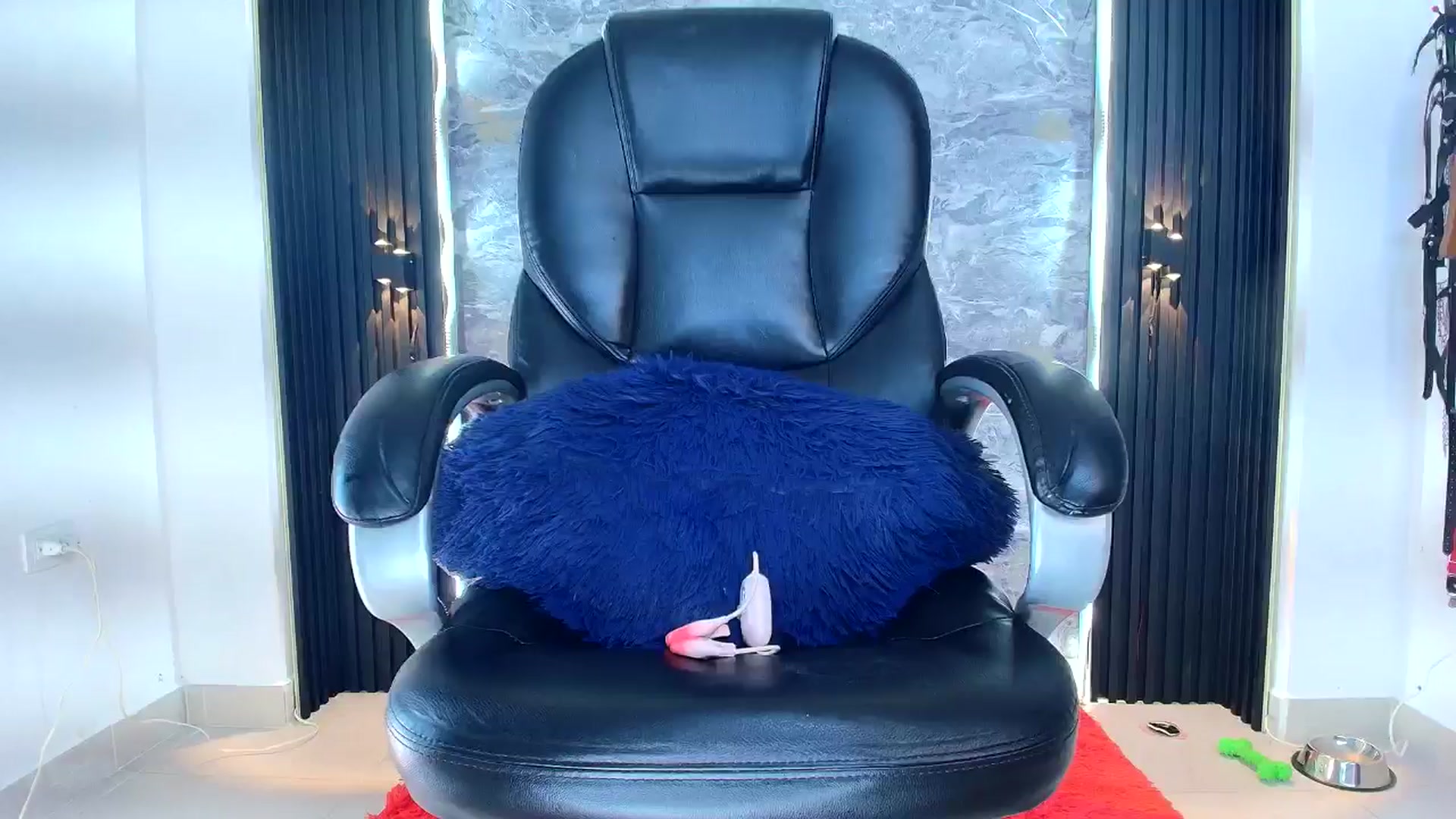 Gallery image thumbnail from Samantha_bdsm's myfreecams stream on, 03/12/2026, 16:39 image 14 of 20