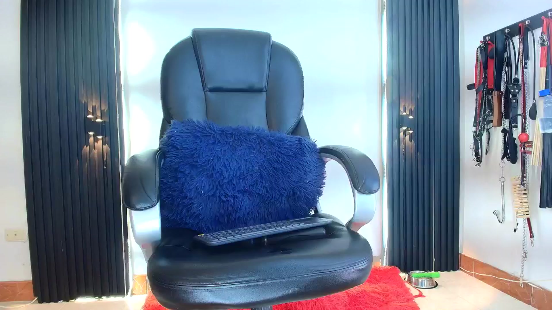 Gallery image thumbnail from Samantha_bdsm's myfreecams stream on, 03/24/2026, 16:15 image 17 of 20