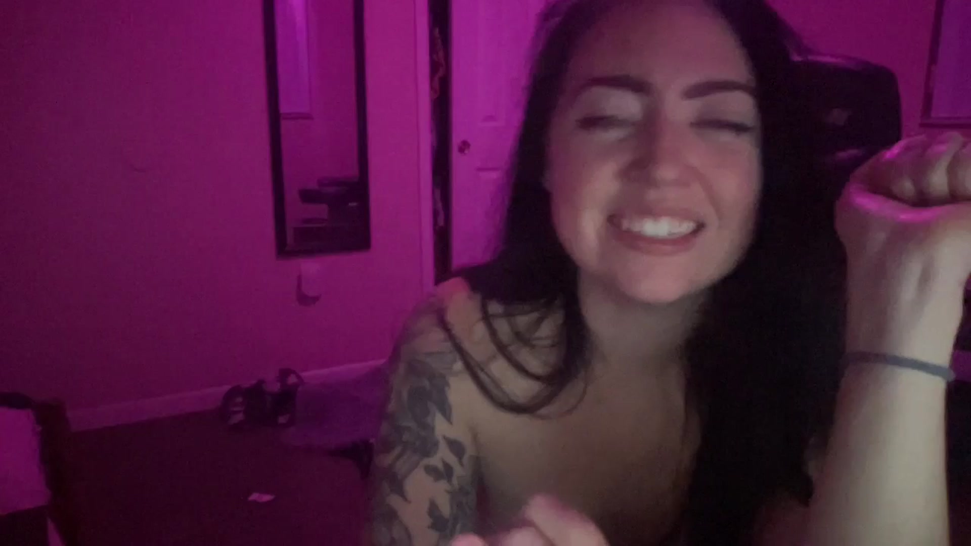 Gallery image thumbnail from SamaraNoir's myfreecams stream on, 12/26/2025, 08:02 image 20 of 20