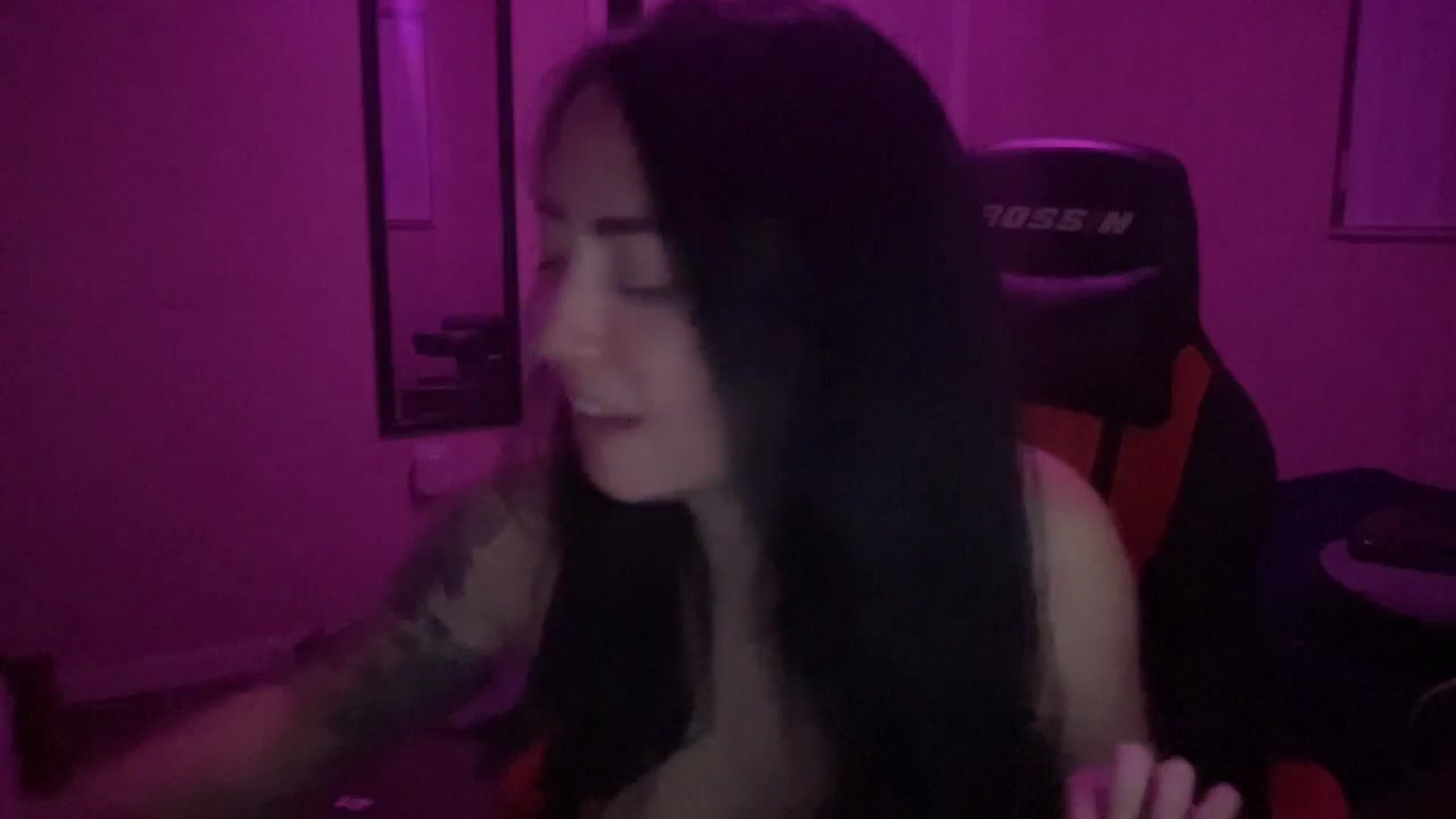 Gallery image thumbnail from SamaraNoir's myfreecams stream on, 12/26/2025, 08:02 image 4 of 20