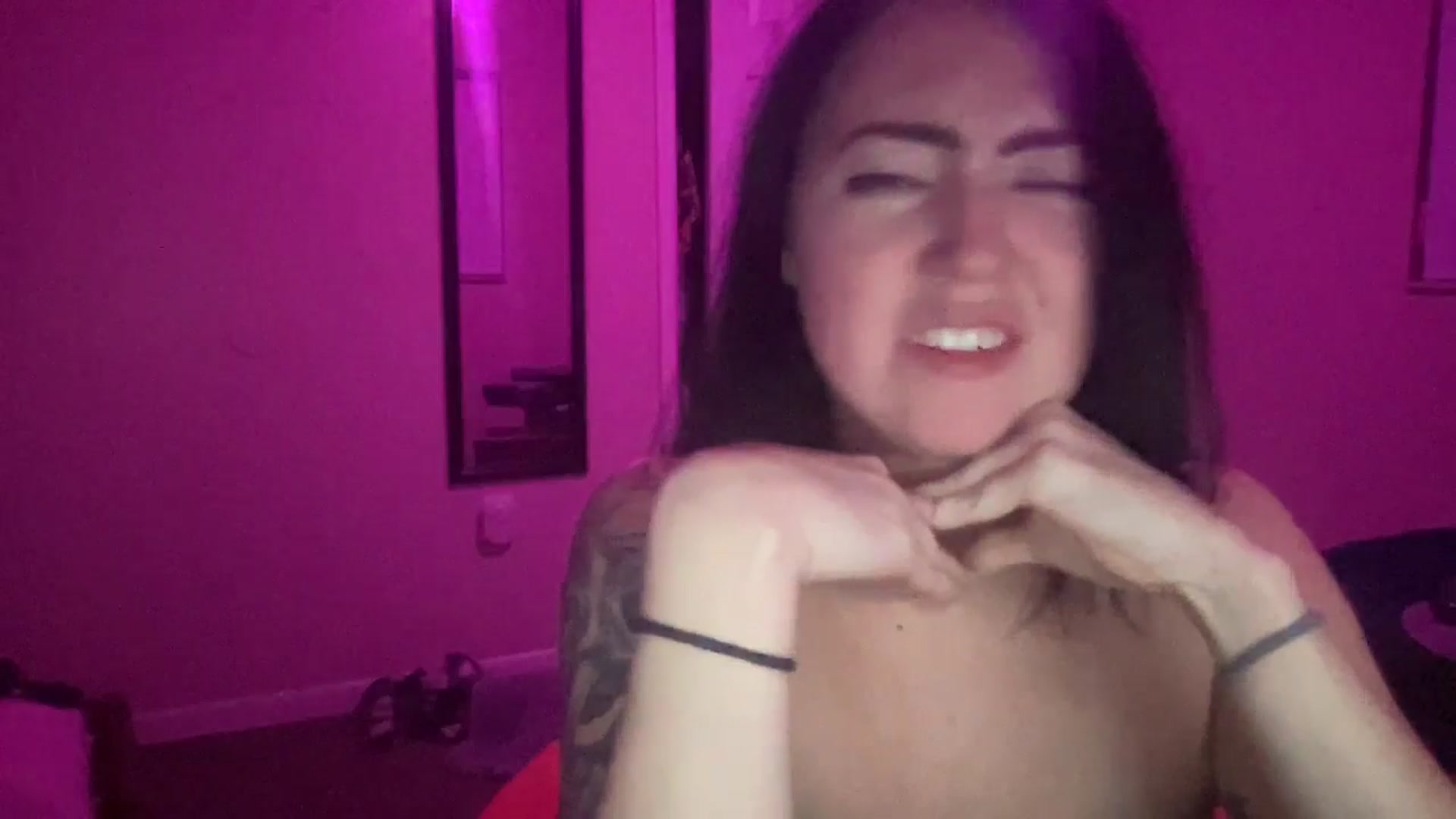 Gallery image thumbnail from SamaraNoir's myfreecams stream on, 12/26/2025, 08:33 image 3 of 20