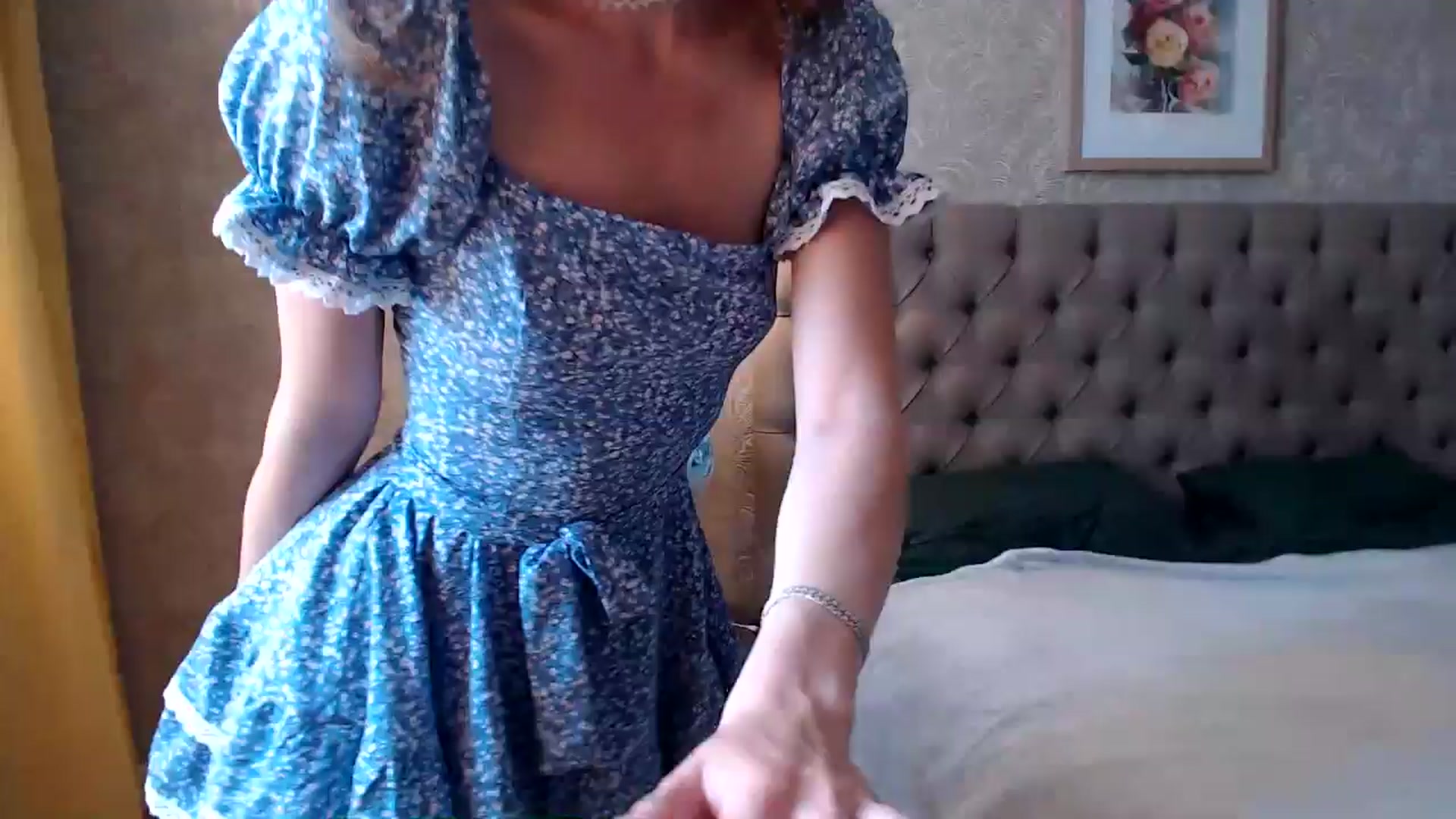 Gallery image thumbnail from SaminaV's myfreecams stream on, 05/22/2024, 12:31 image 9 of 20