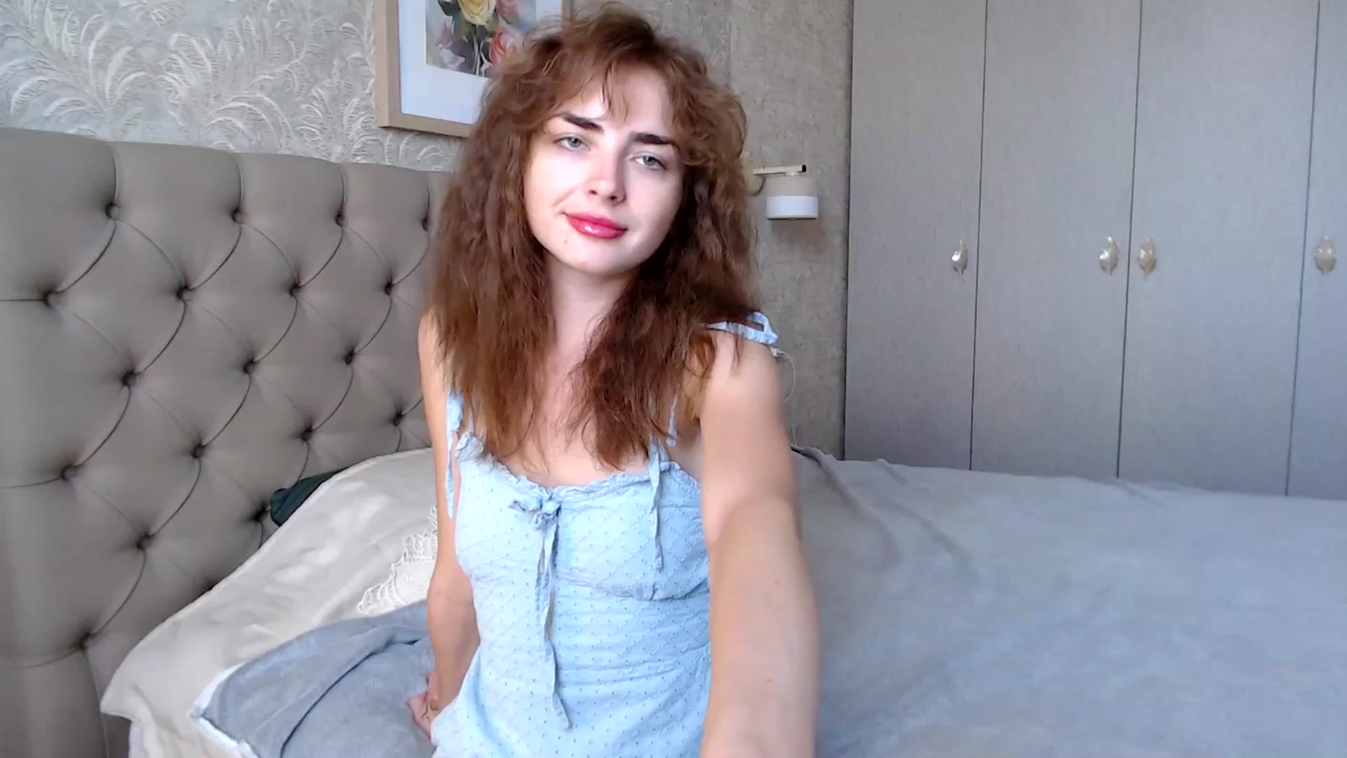 Gallery image thumbnail from SaminaV's myfreecams stream on, 06/30/2024, 09:34 image 7 of 20