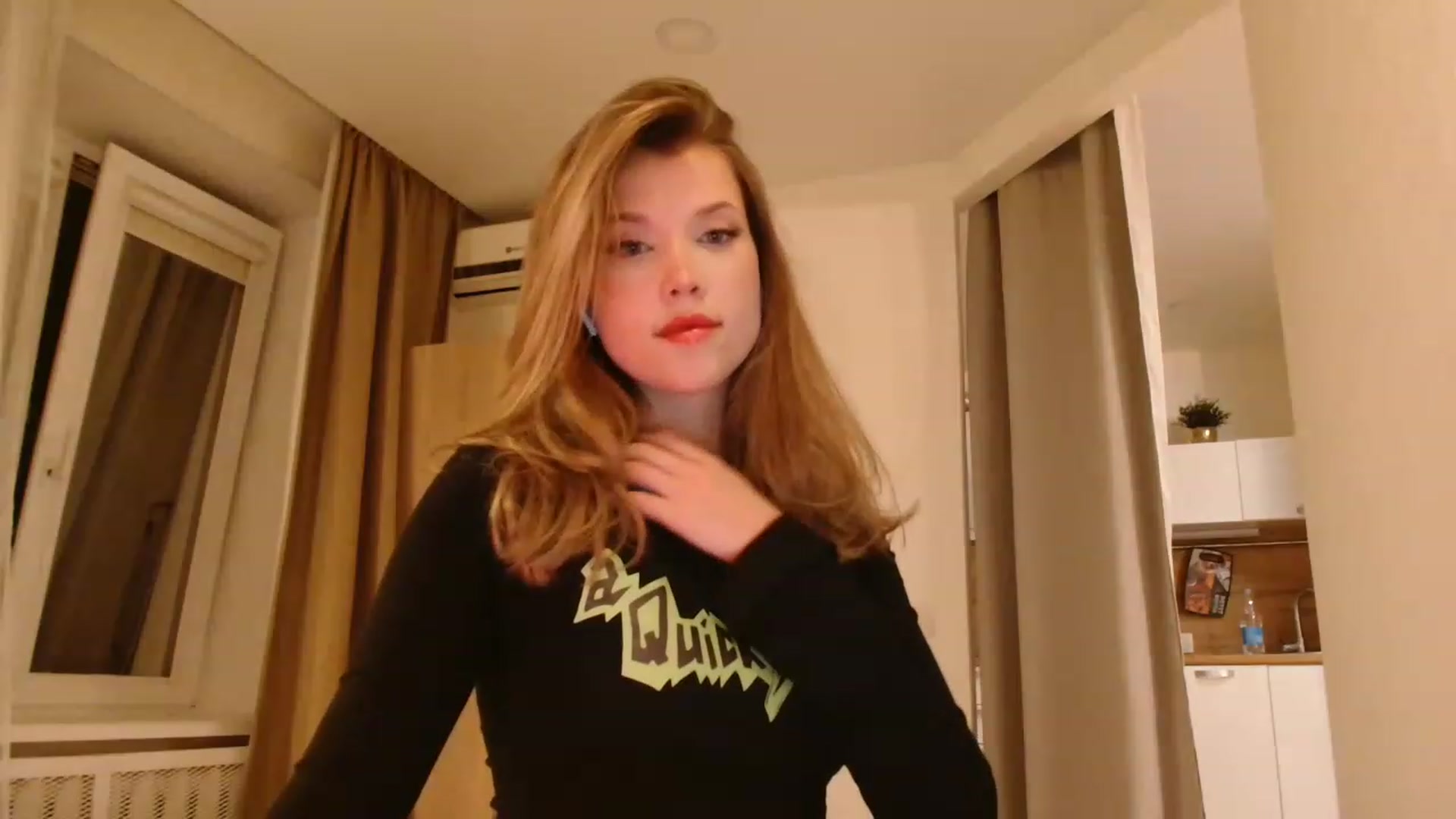 Gallery image thumbnail from SammiChi's myfreecams stream on, 05/25/2023, 23:42 image 17 of 20