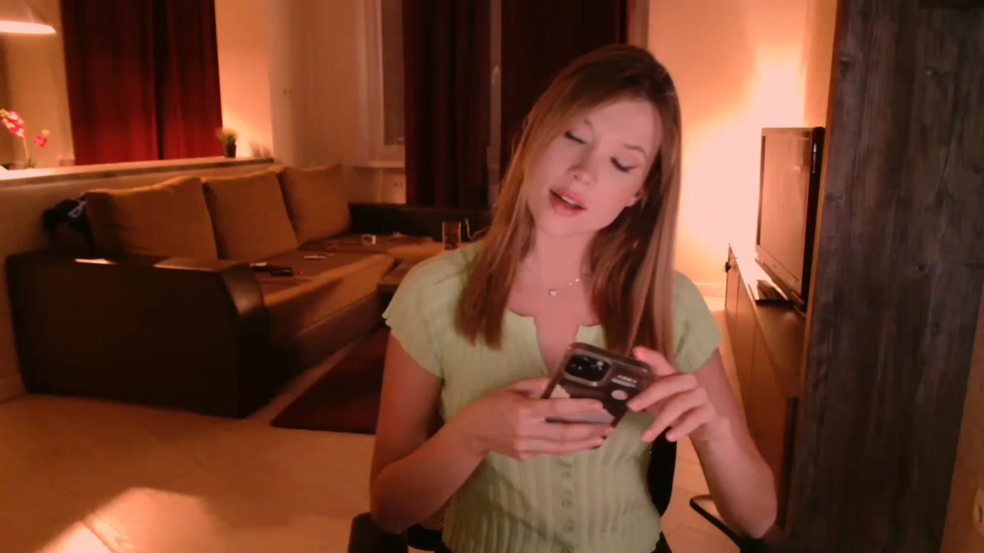 Gallery image thumbnail from SammiChi's myfreecams stream on, 06/03/2023, 24:01 image 12 of 20