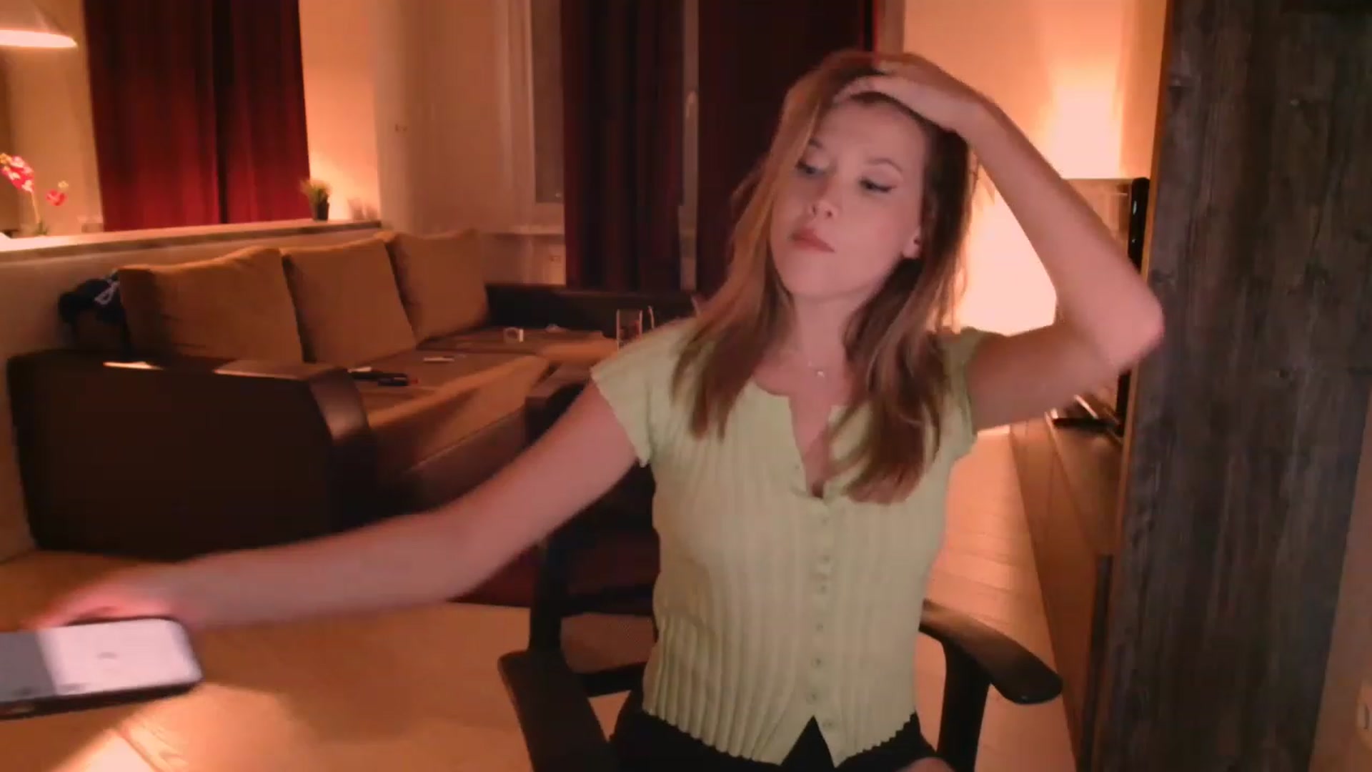 Gallery image thumbnail from SammiChi's myfreecams stream on, 06/03/2023, 24:01 image 9 of 20