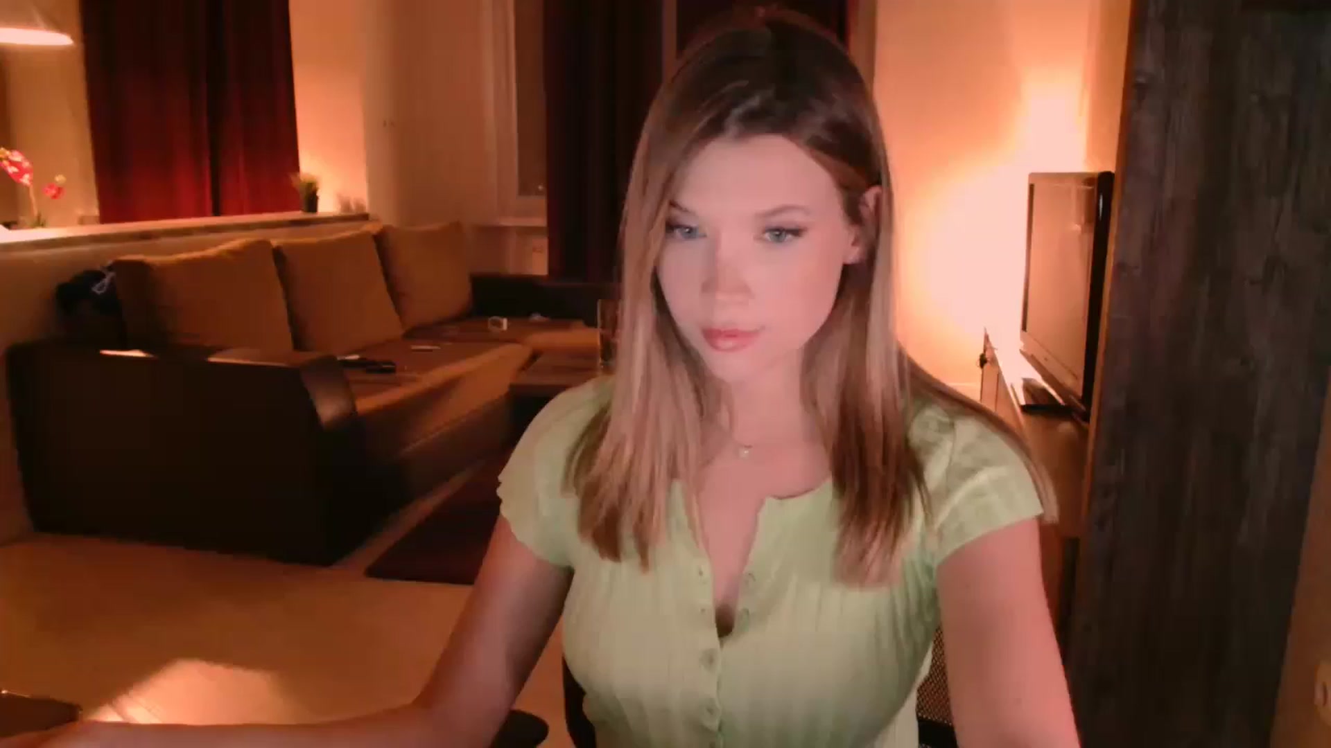 Gallery image thumbnail from SammiChi's myfreecams stream on, 06/03/2023, 24:01 image 1 of 20