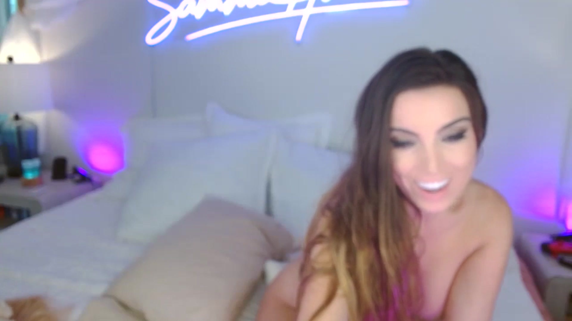 Gallery image thumbnail from SammieAdams's myfreecams stream on, 10/24/2023, 20:53 image 17 of 20