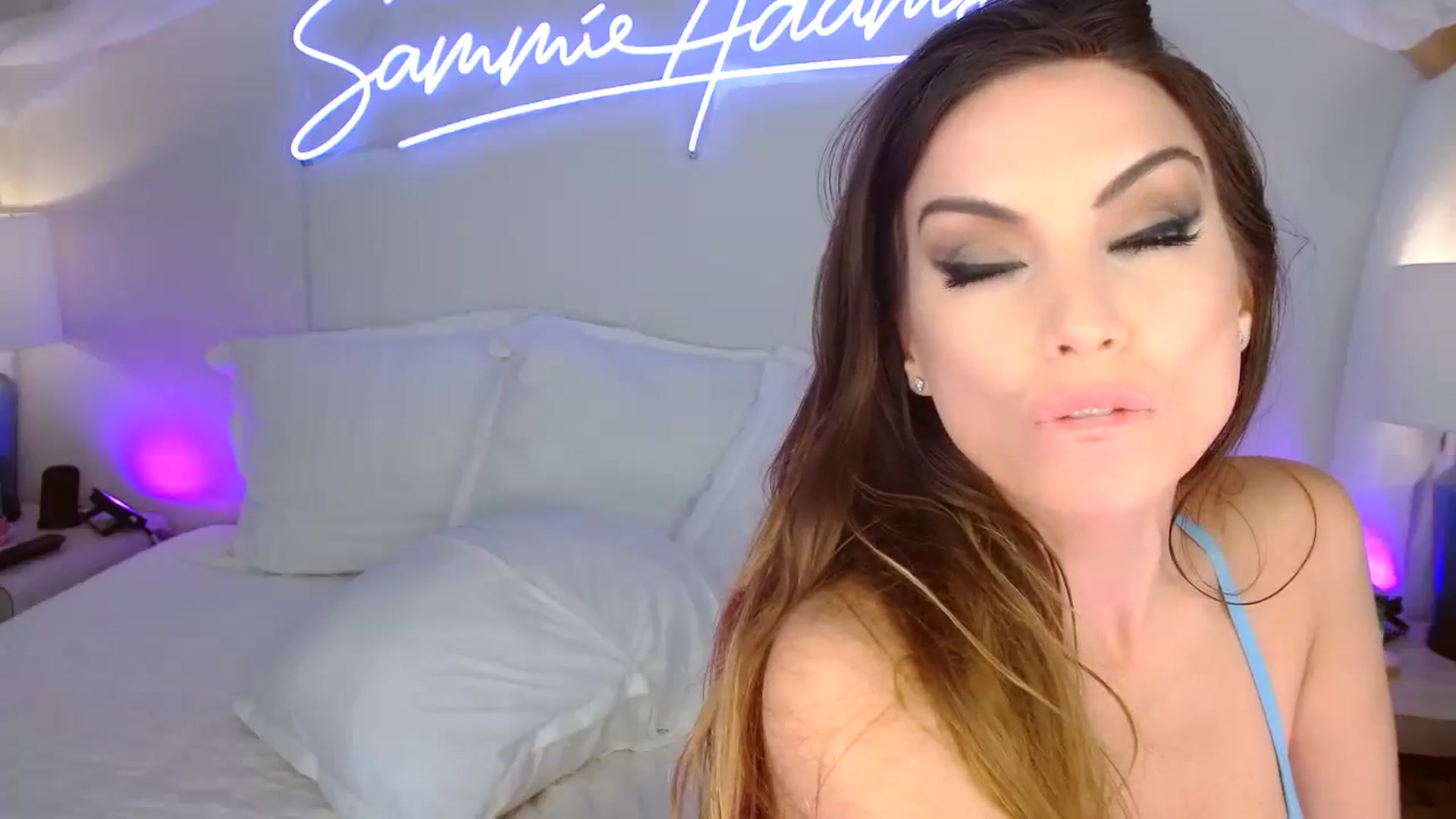 Gallery image thumbnail from SammieAdams's myfreecams stream on, 10/26/2023, 18:36 image 18 of 20