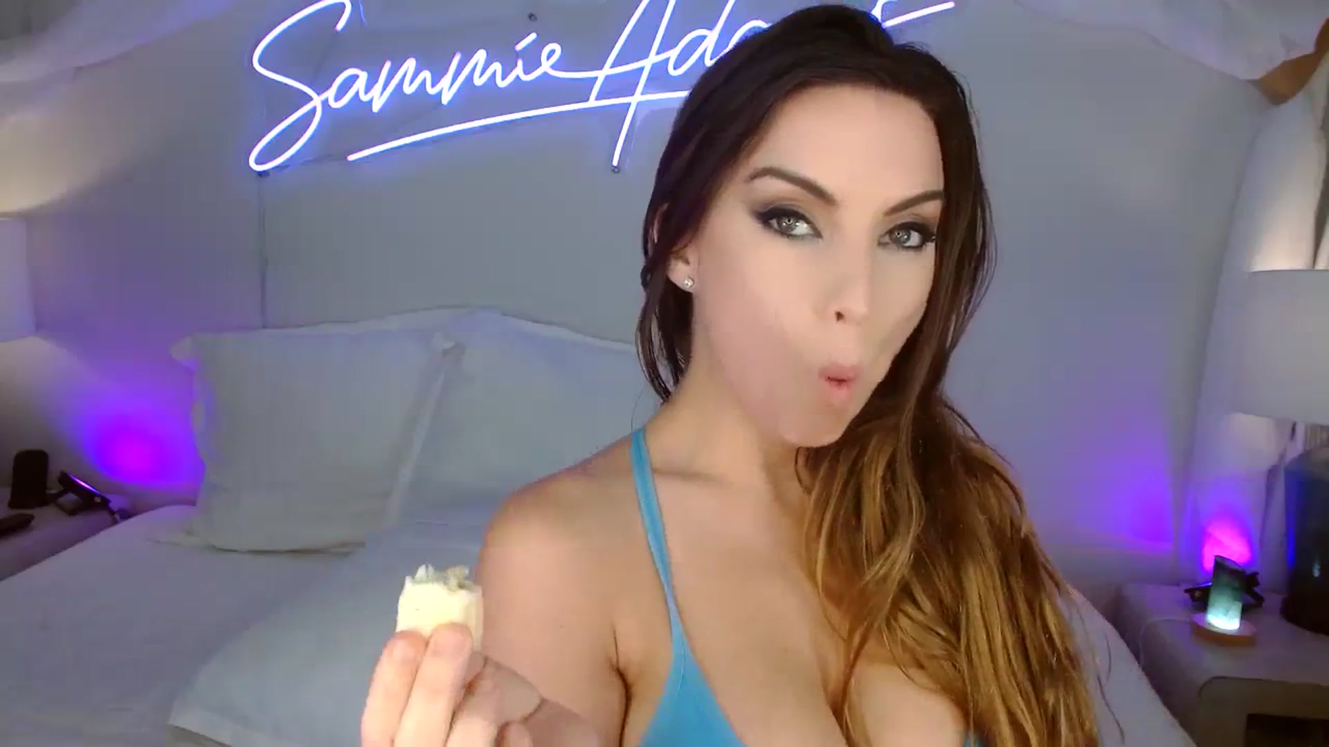 Gallery image thumbnail from SammieAdams's myfreecams stream on, 10/26/2023, 20:15 image 4 of 20