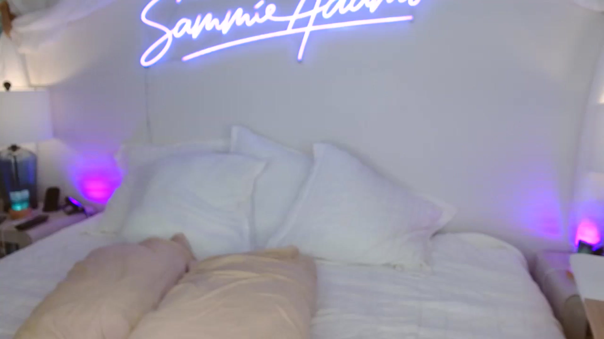 Gallery image thumbnail from SammieAdams's myfreecams stream on, 10/27/2023, 18:29 image 11 of 20