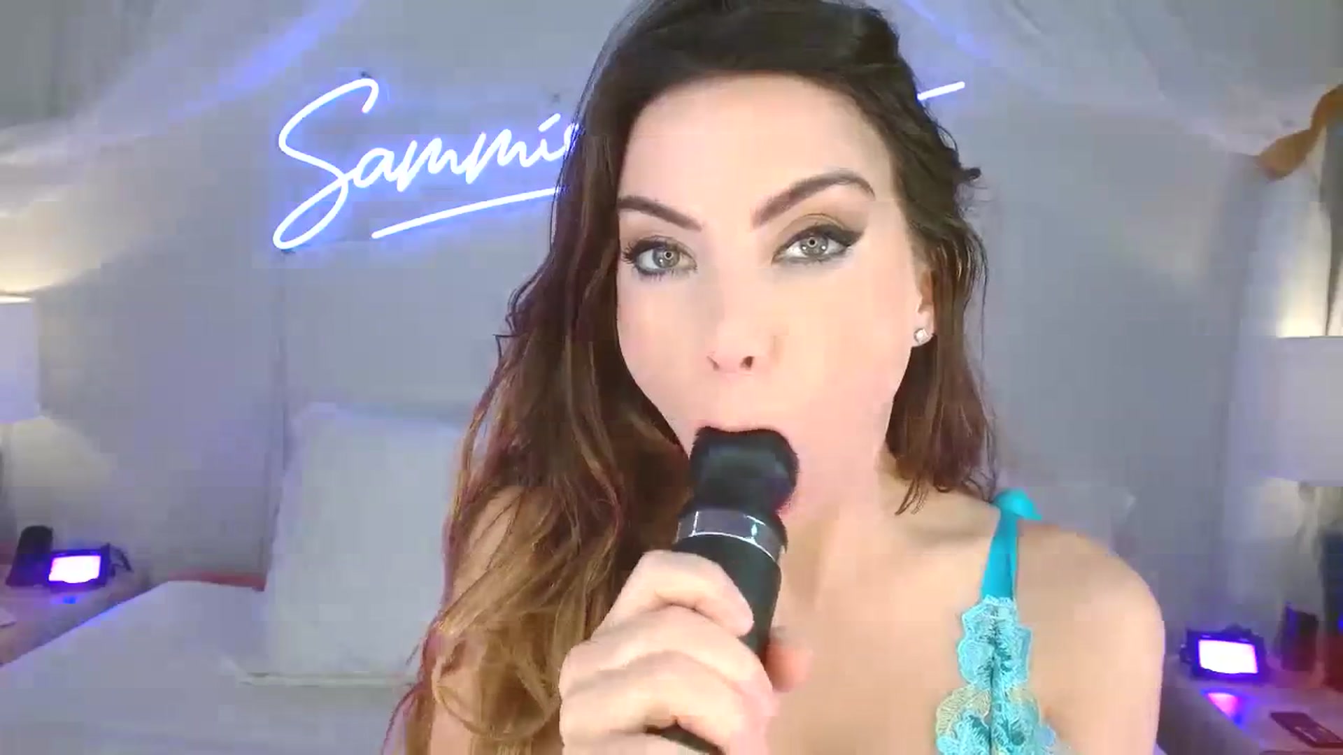 Gallery image thumbnail from SammieAdams's myfreecams stream on, 11/30/2023, 20:40 image 11 of 20