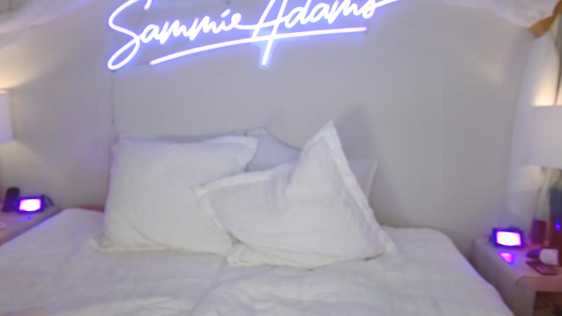 Gallery image thumbnail from SammieAdams's myfreecams stream on, 11/30/2023, 20:40 image 7 of 20