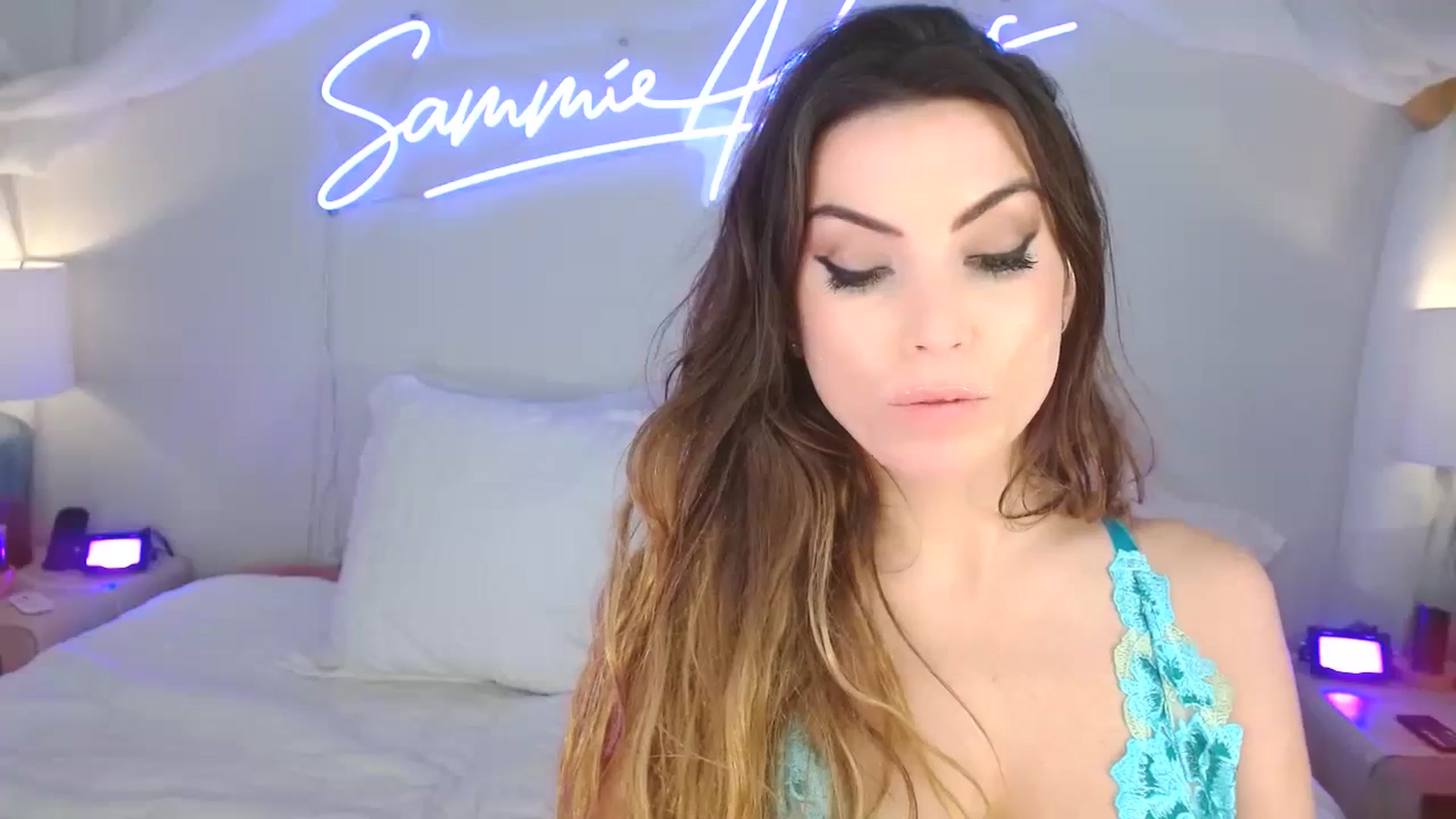 Gallery image thumbnail from SammieAdams's myfreecams stream on, 11/30/2023, 21:19 image 15 of 20