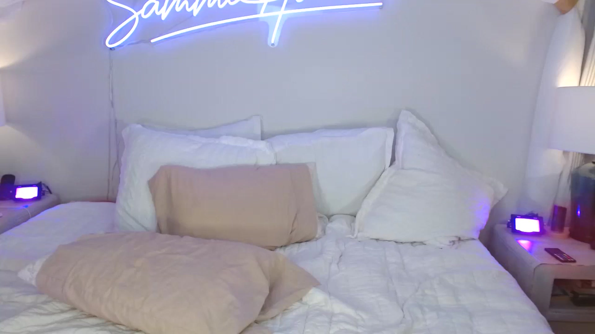 Gallery image thumbnail from SammieAdams's myfreecams stream on, 11/30/2023, 23:41 image 15 of 20
