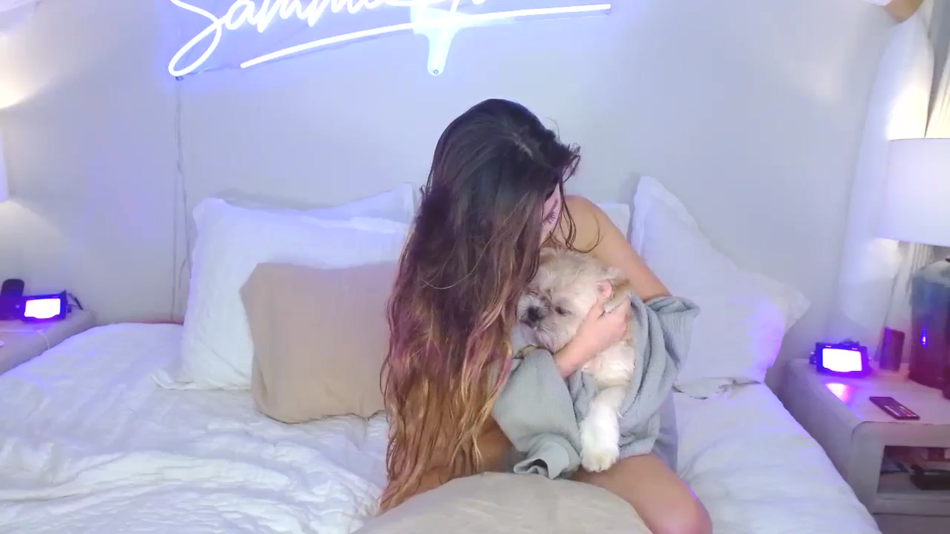 Gallery image thumbnail from SammieAdams's myfreecams stream on, 11/30/2023, 23:41 image 18 of 20