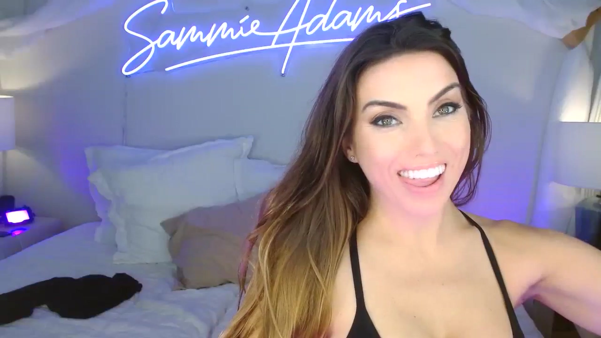 Gallery image thumbnail from SammieAdams's myfreecams stream on, 12/06/2023, 19:29 image 16 of 20